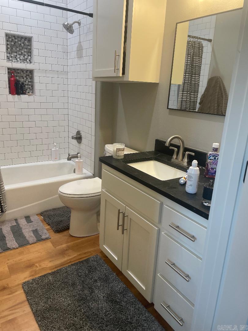 CRESCENT PARK - Residential