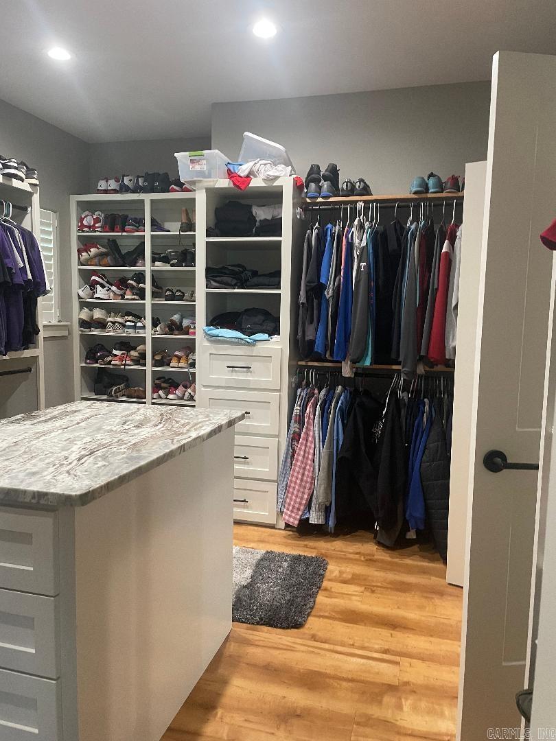 CRESCENT PARK - Residential