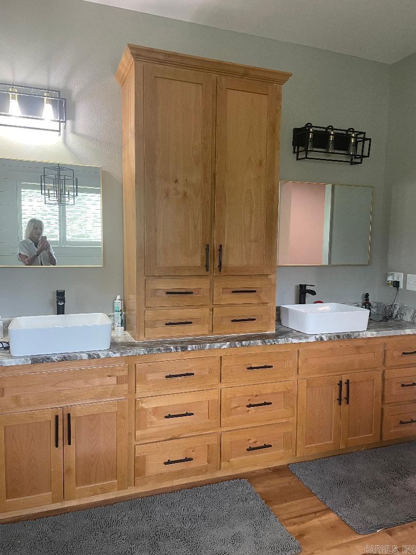 CRESCENT PARK - Residential