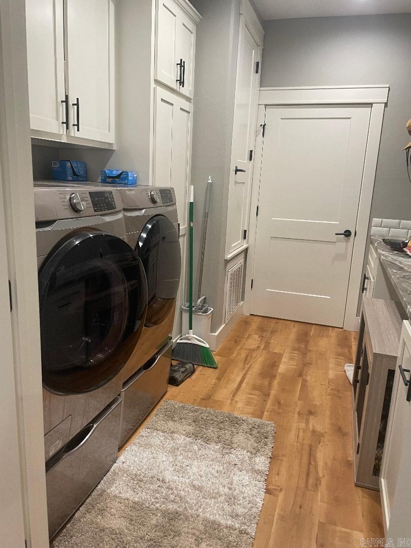 CRESCENT PARK - Residential