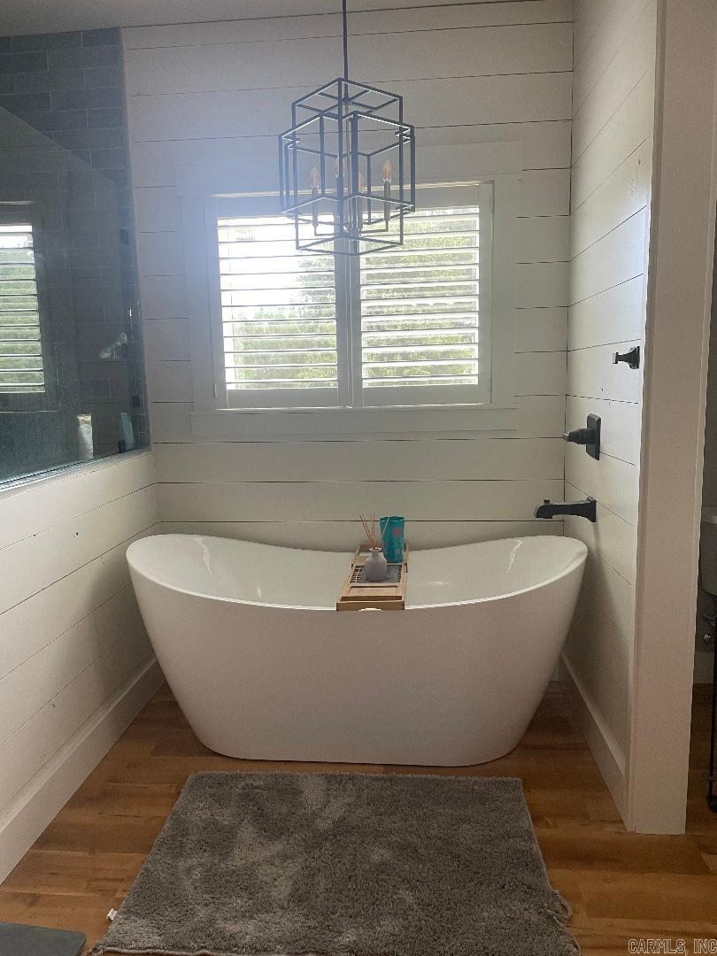 CRESCENT PARK - Residential