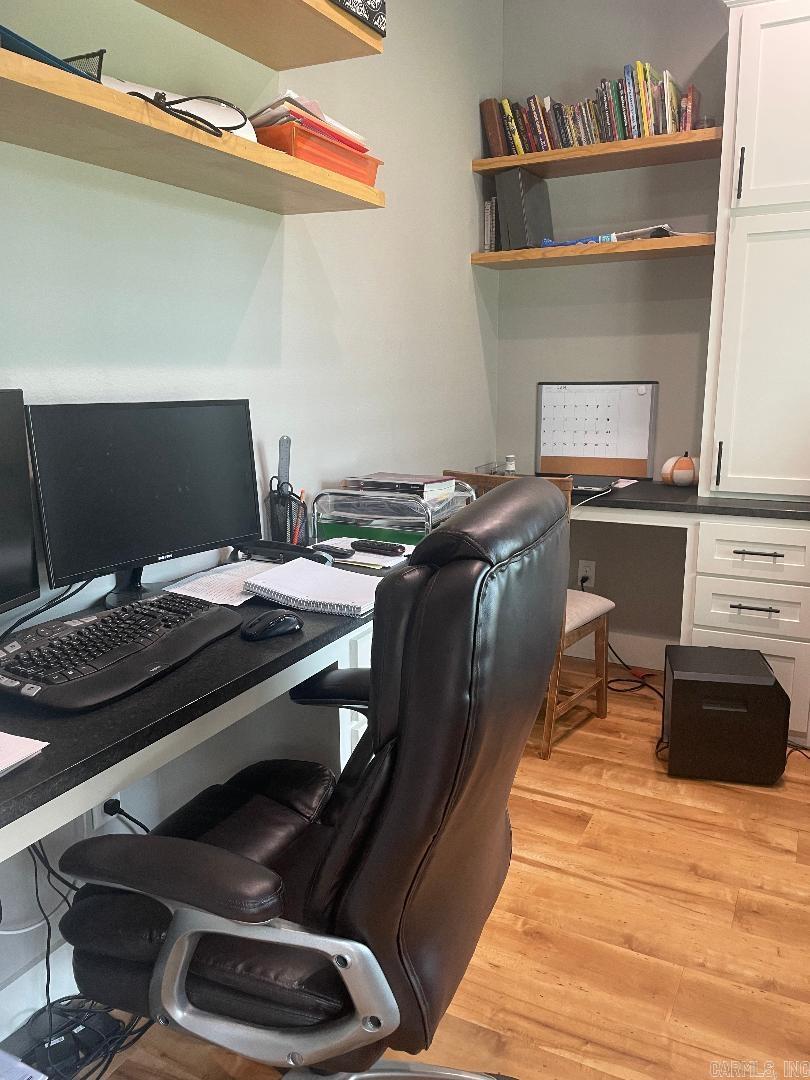 CRESCENT PARK - Residential