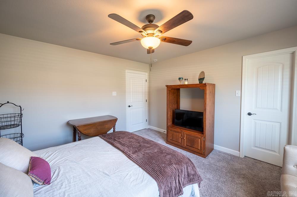 HERITAGE MEADOWS - Residential