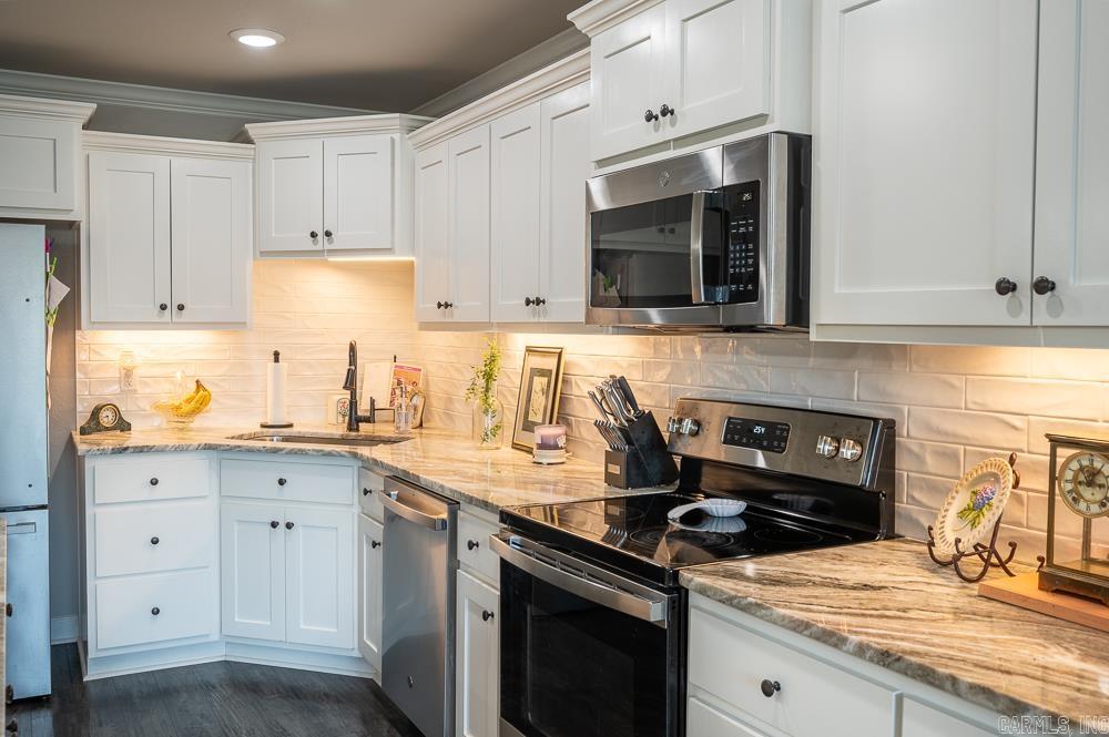 HERITAGE MEADOWS - Residential