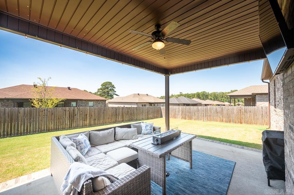 HERITAGE MEADOWS - Residential