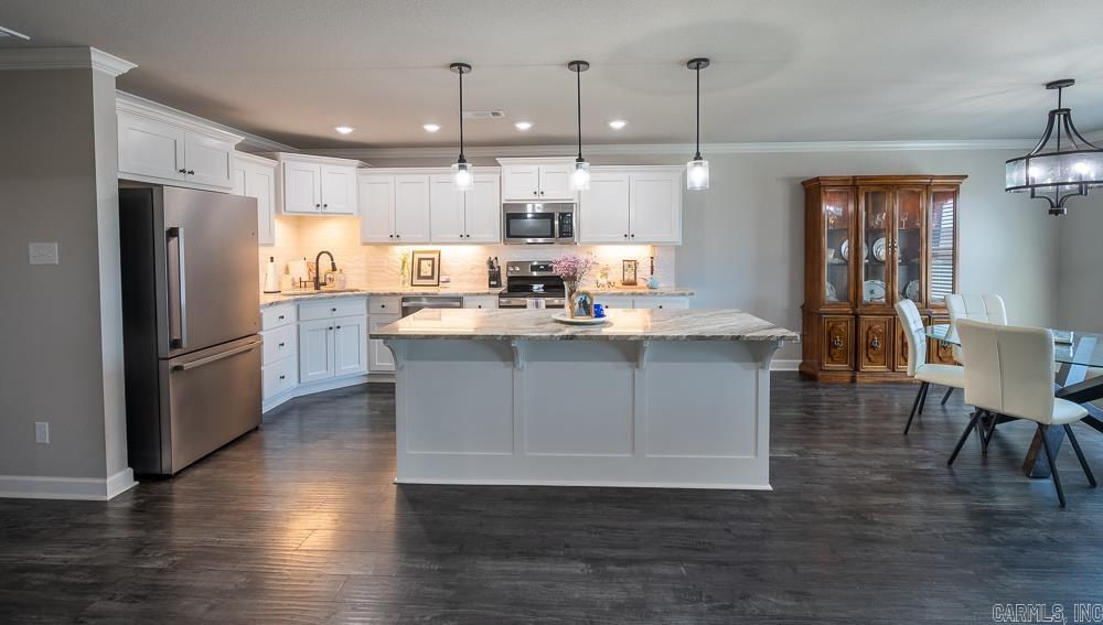 HERITAGE MEADOWS - Residential