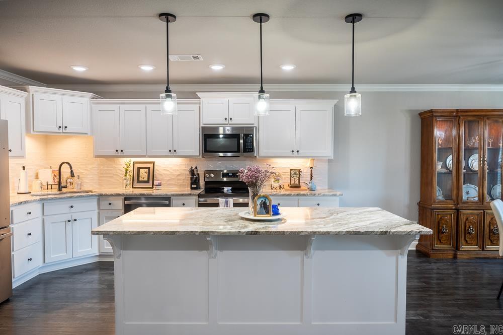 HERITAGE MEADOWS - Residential