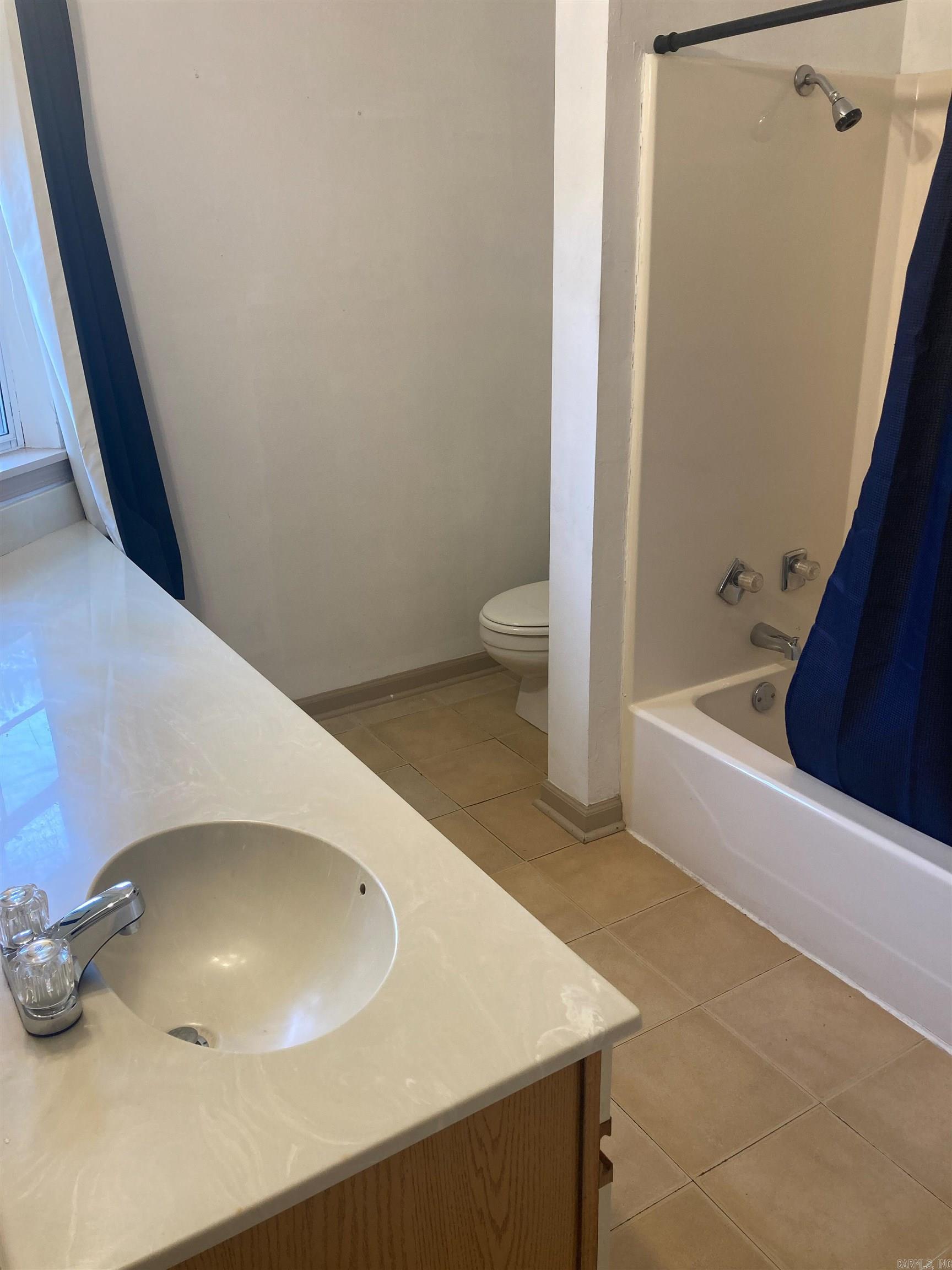 Summerhill Place Condos - Residential Lease