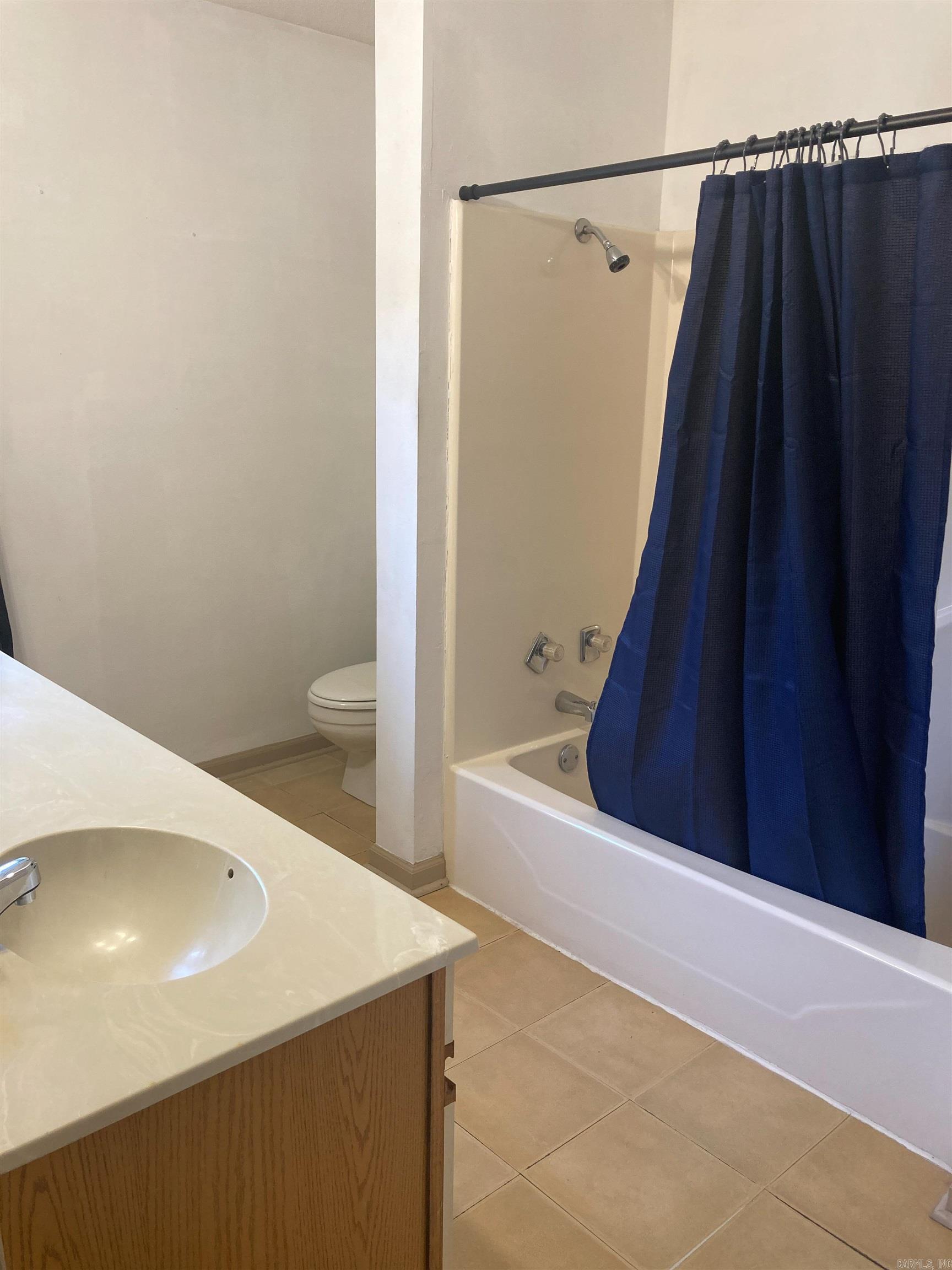 Summerhill Place Condos - Residential Lease