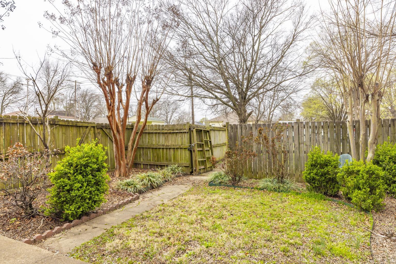 CITY OF LR L11 - Residential