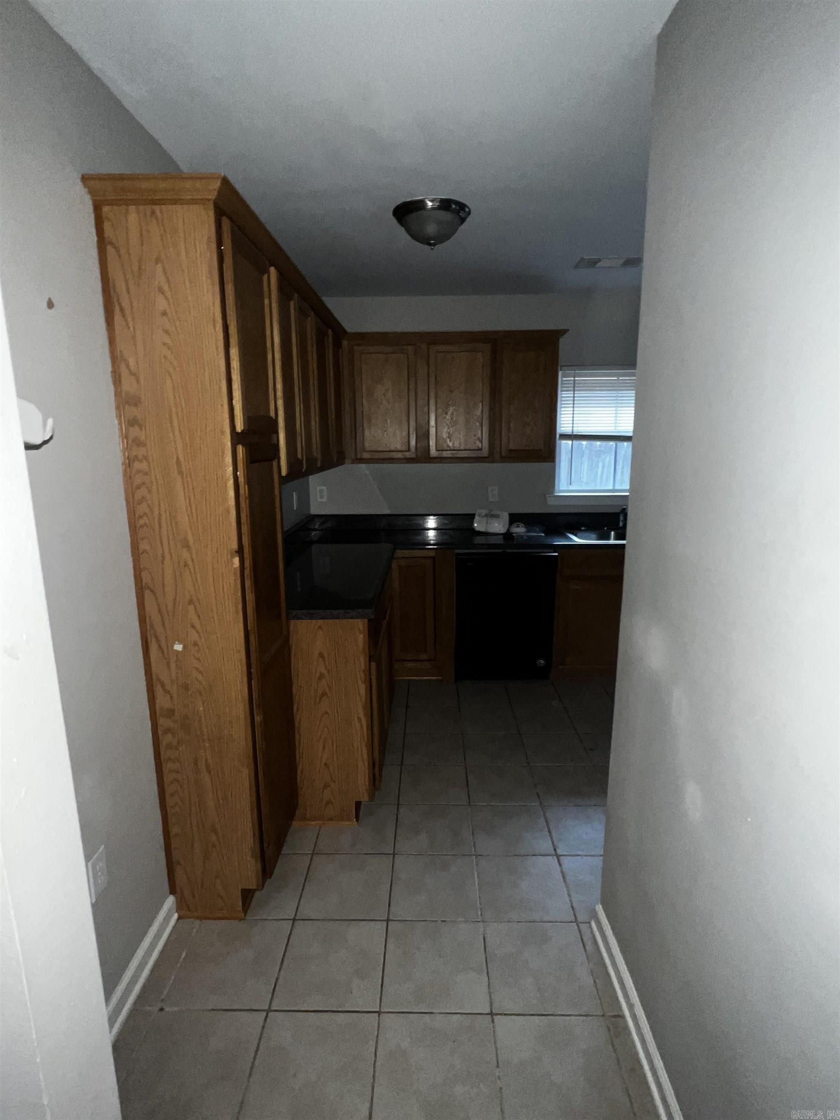 HOLTS INDUSTRIAL - Residential