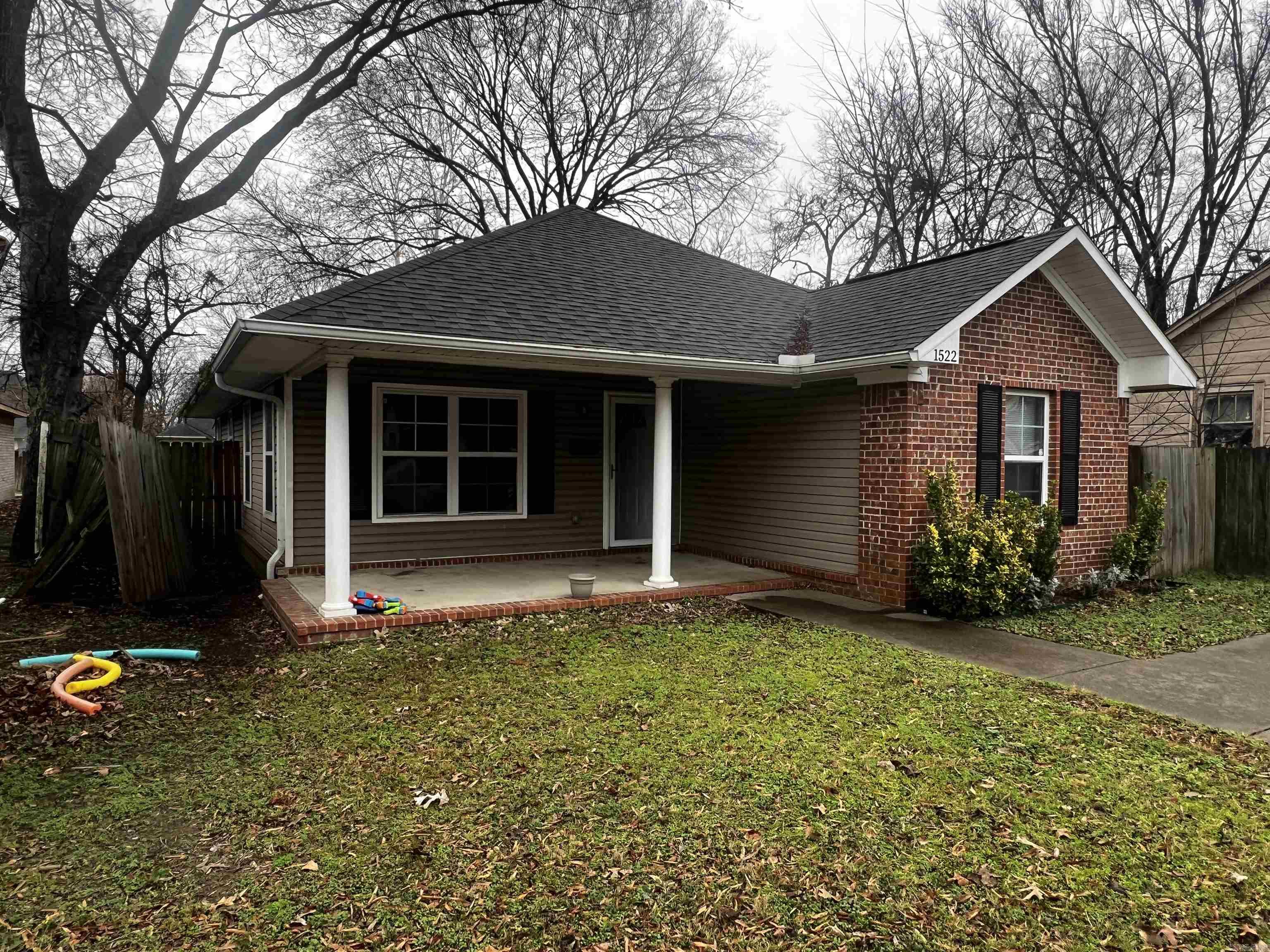 HOLTS INDUSTRIAL - Residential