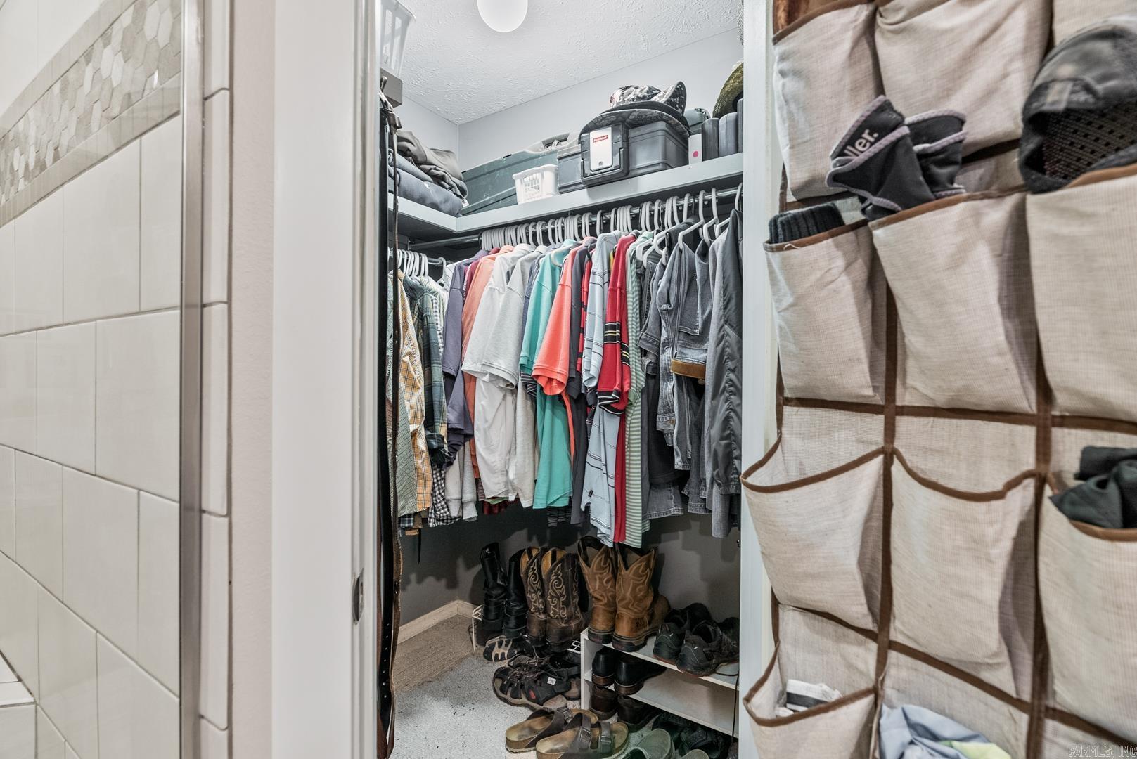 HICKORY CREEK - Residential