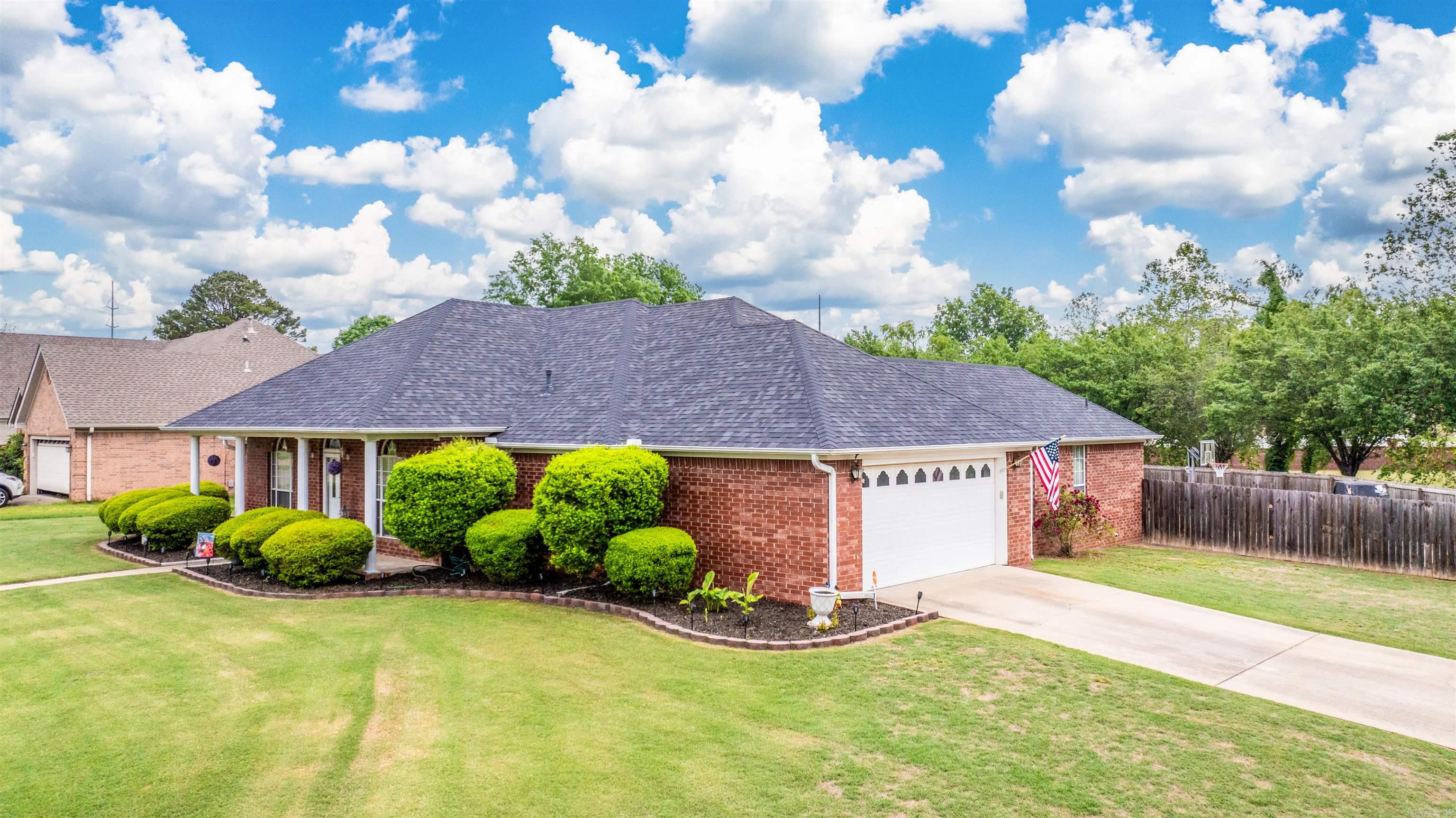 HICKORY CREEK - Residential