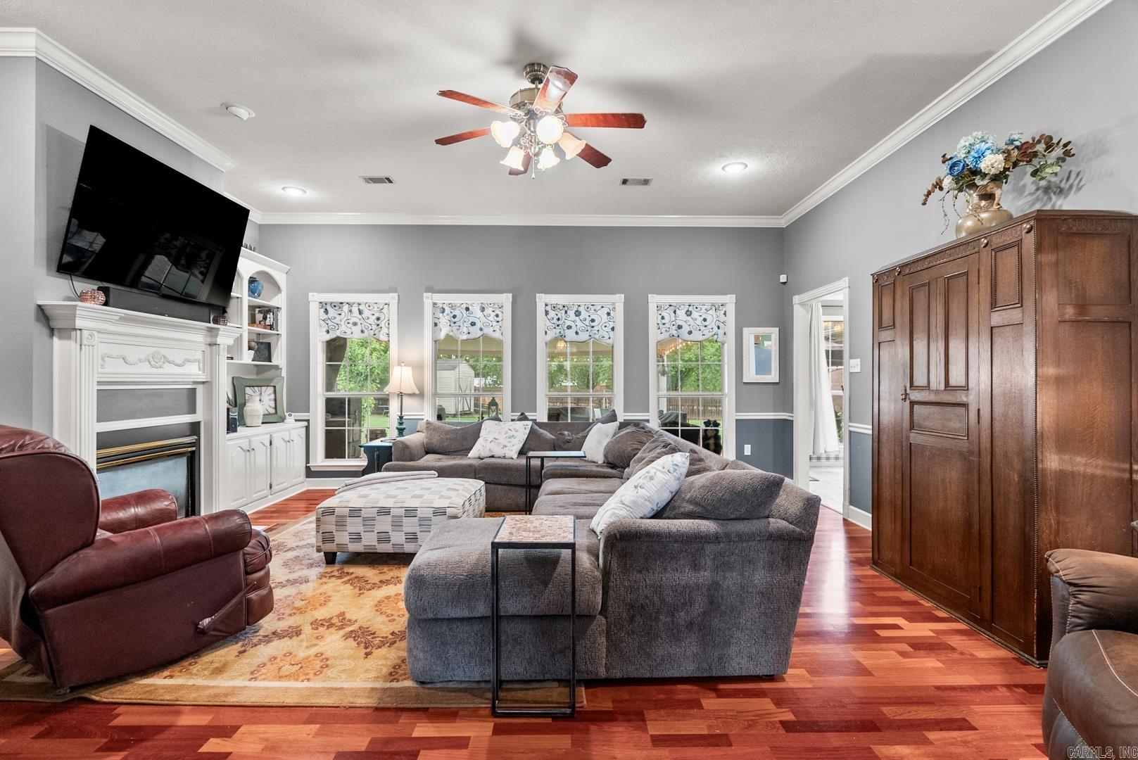 HICKORY CREEK - Residential