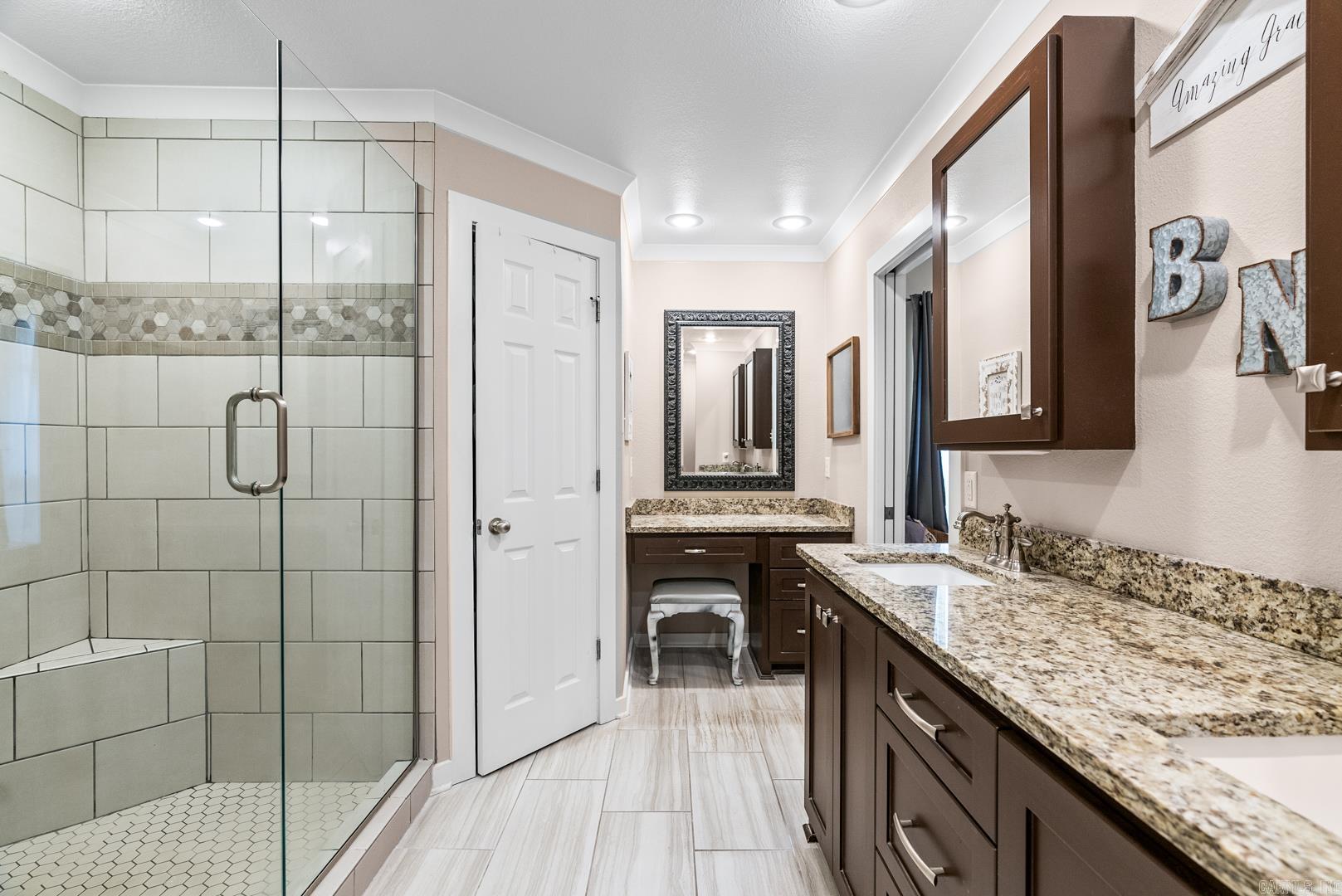 HICKORY CREEK - Residential