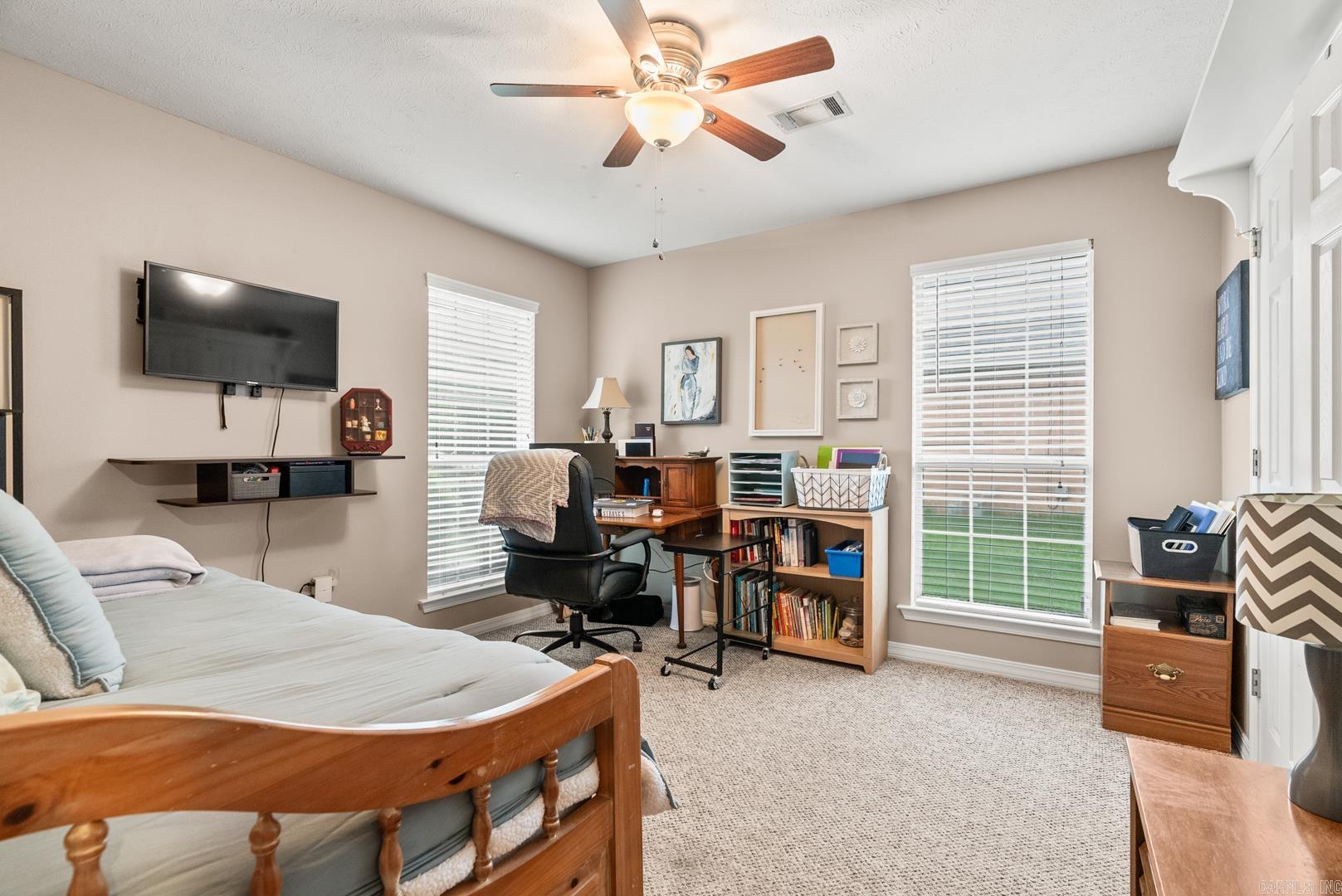 HICKORY CREEK - Residential