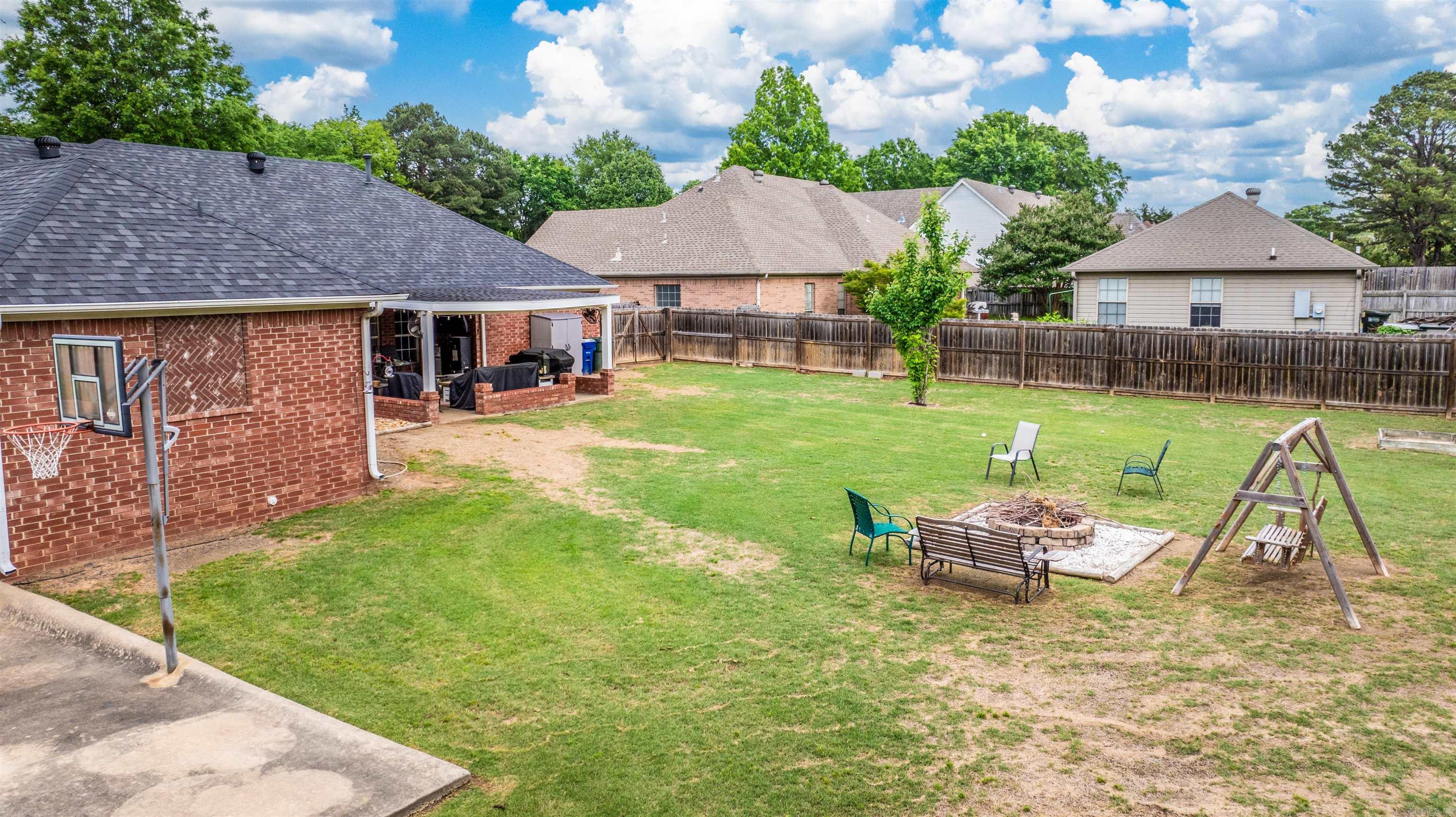 HICKORY CREEK - Residential