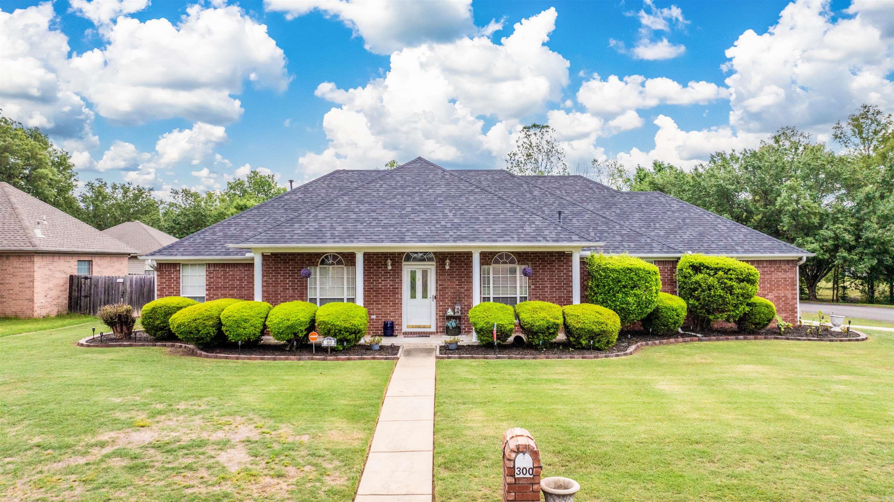 HICKORY CREEK - Residential