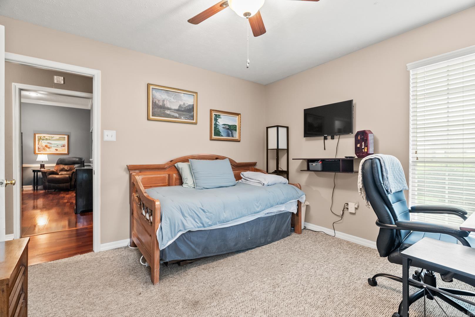 HICKORY CREEK - Residential