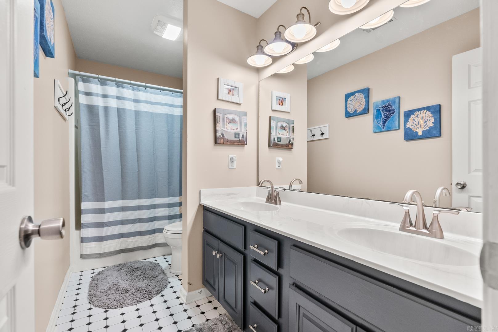 HICKORY CREEK - Residential