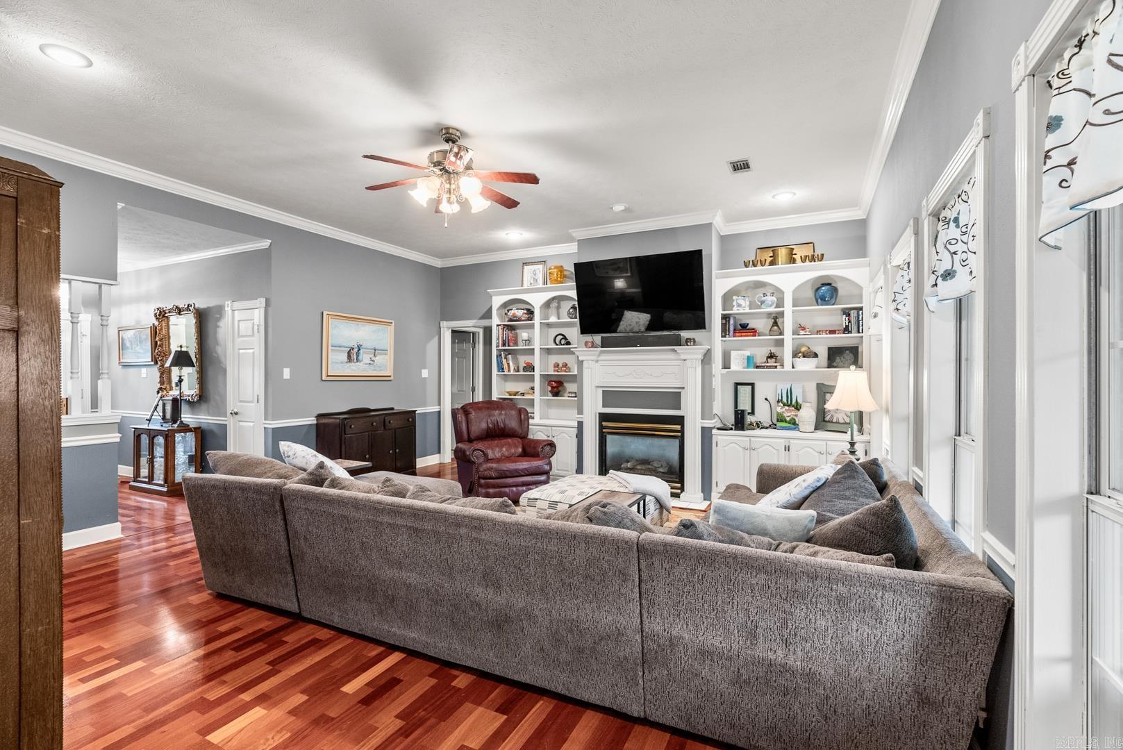 HICKORY CREEK - Residential