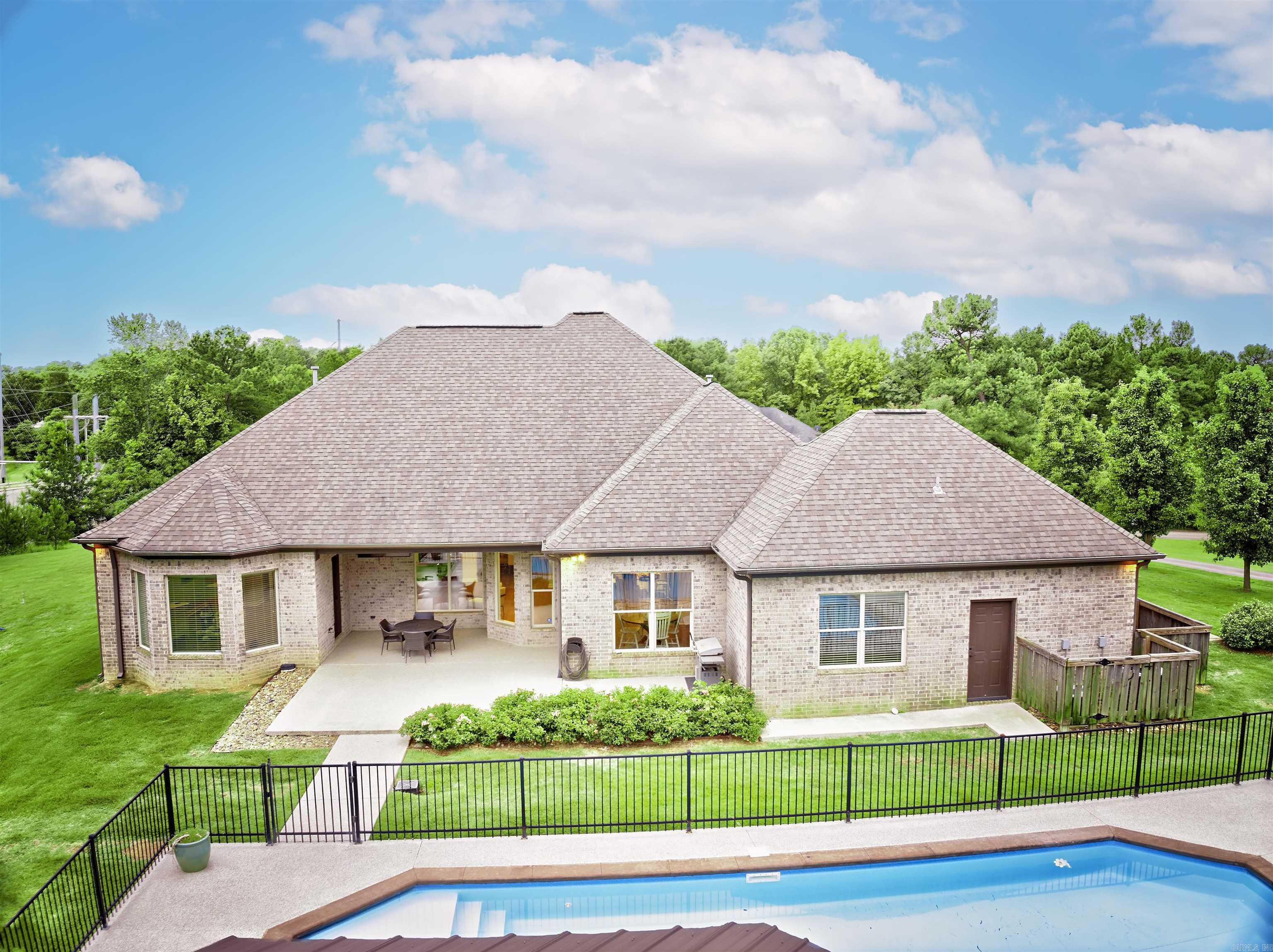 RIVER RIDGE ESTATES - Residential