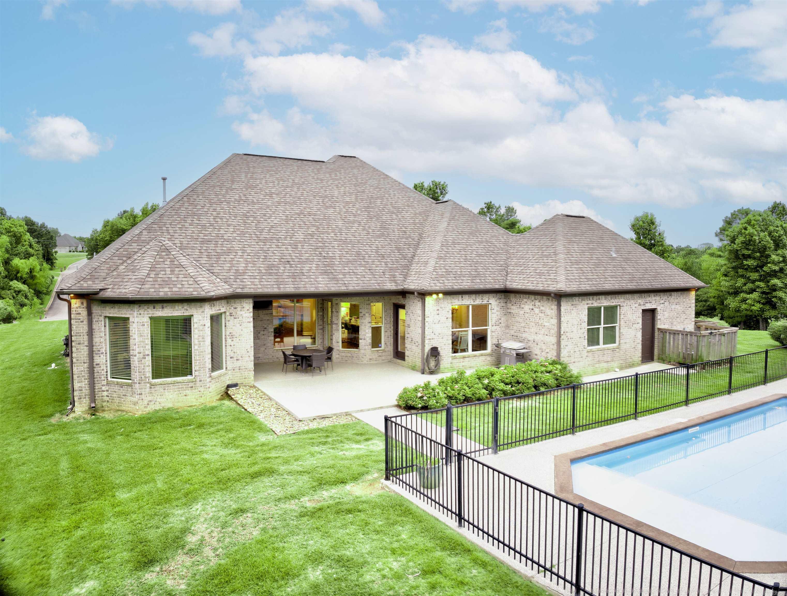 RIVER RIDGE ESTATES - Residential