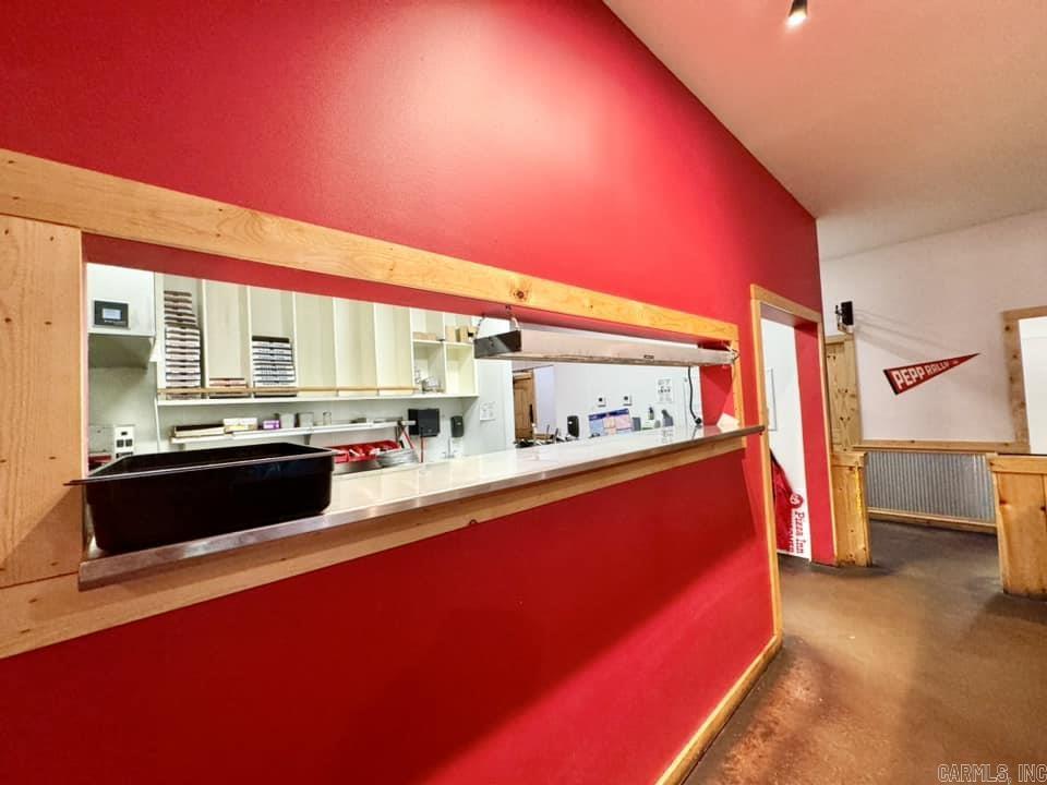 Martin - Commercial Sale