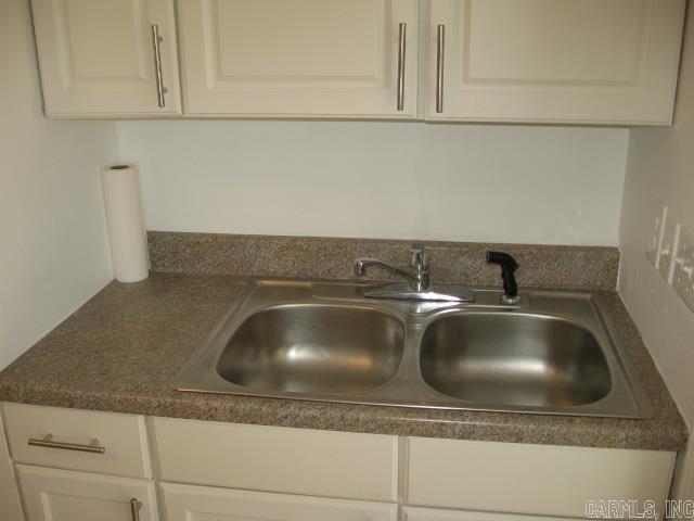 SUMMERHILL PLACE CONDOS - Residential