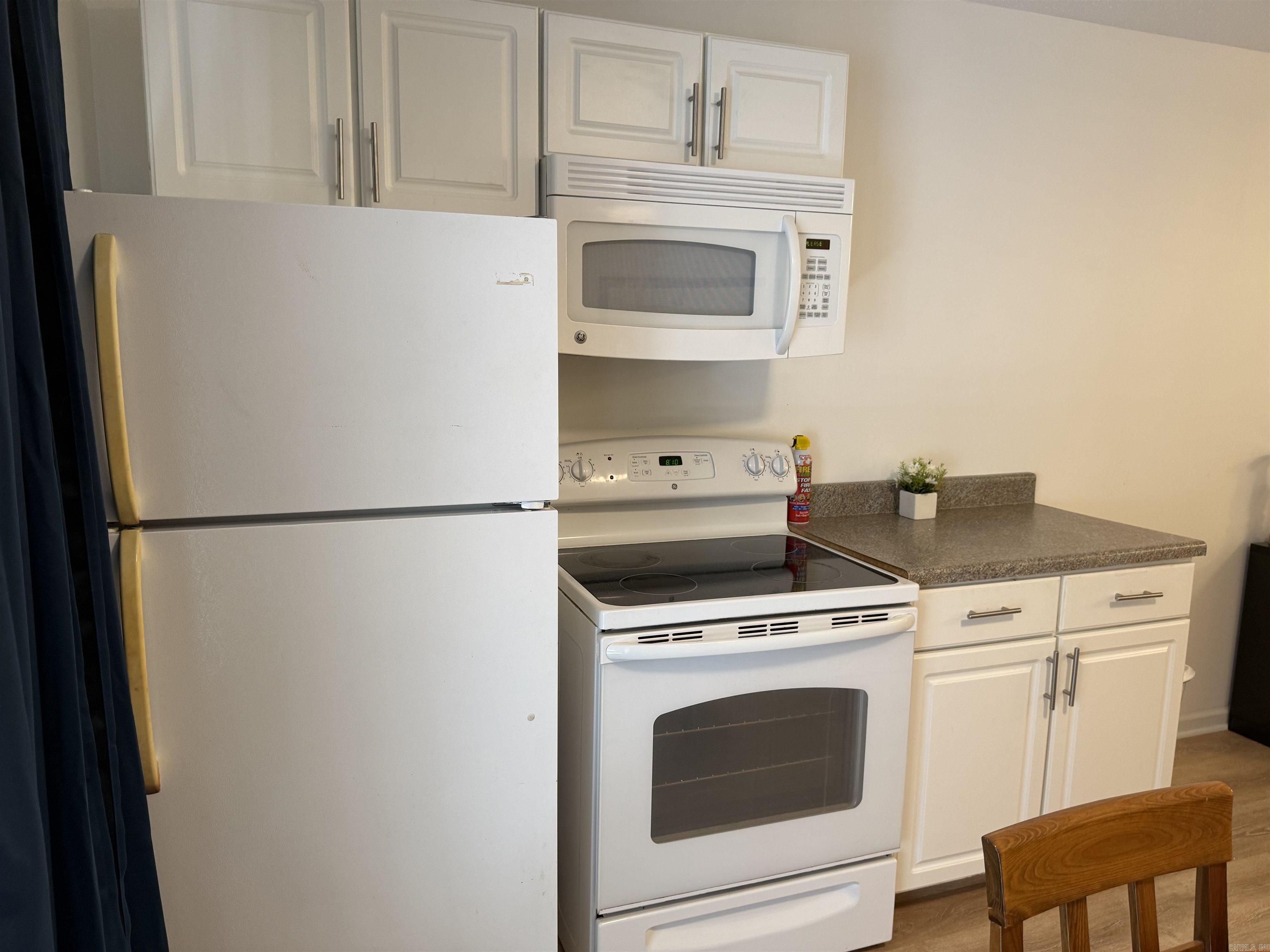 SUMMERHILL PLACE CONDOS - Residential