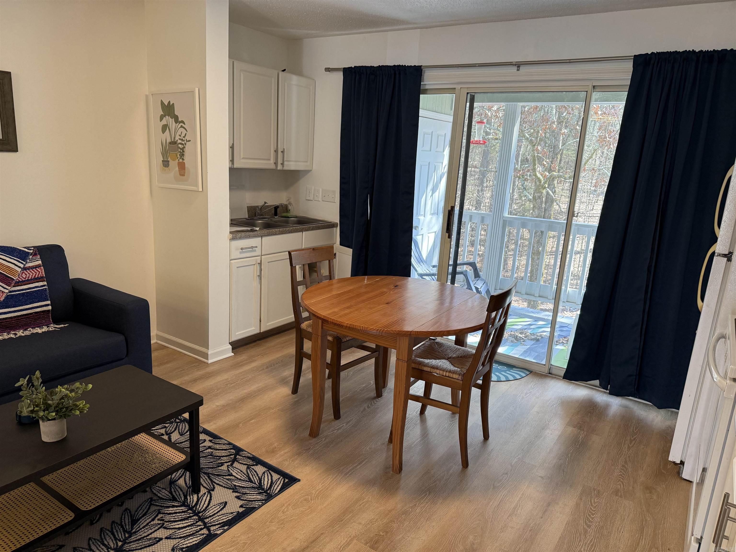 SUMMERHILL PLACE CONDOS - Residential