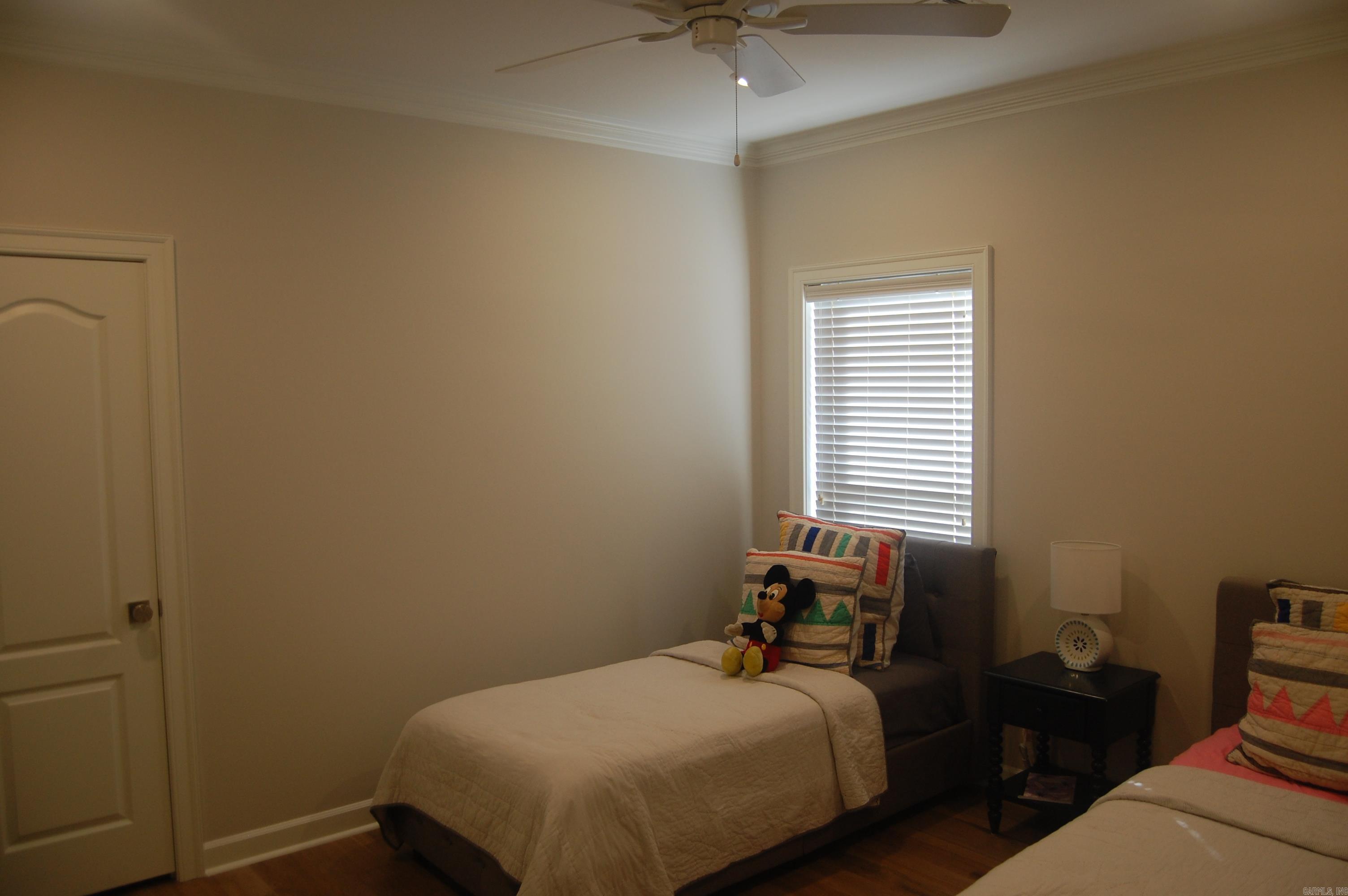 COUNTRY CLUB OF ARK THE - Residential