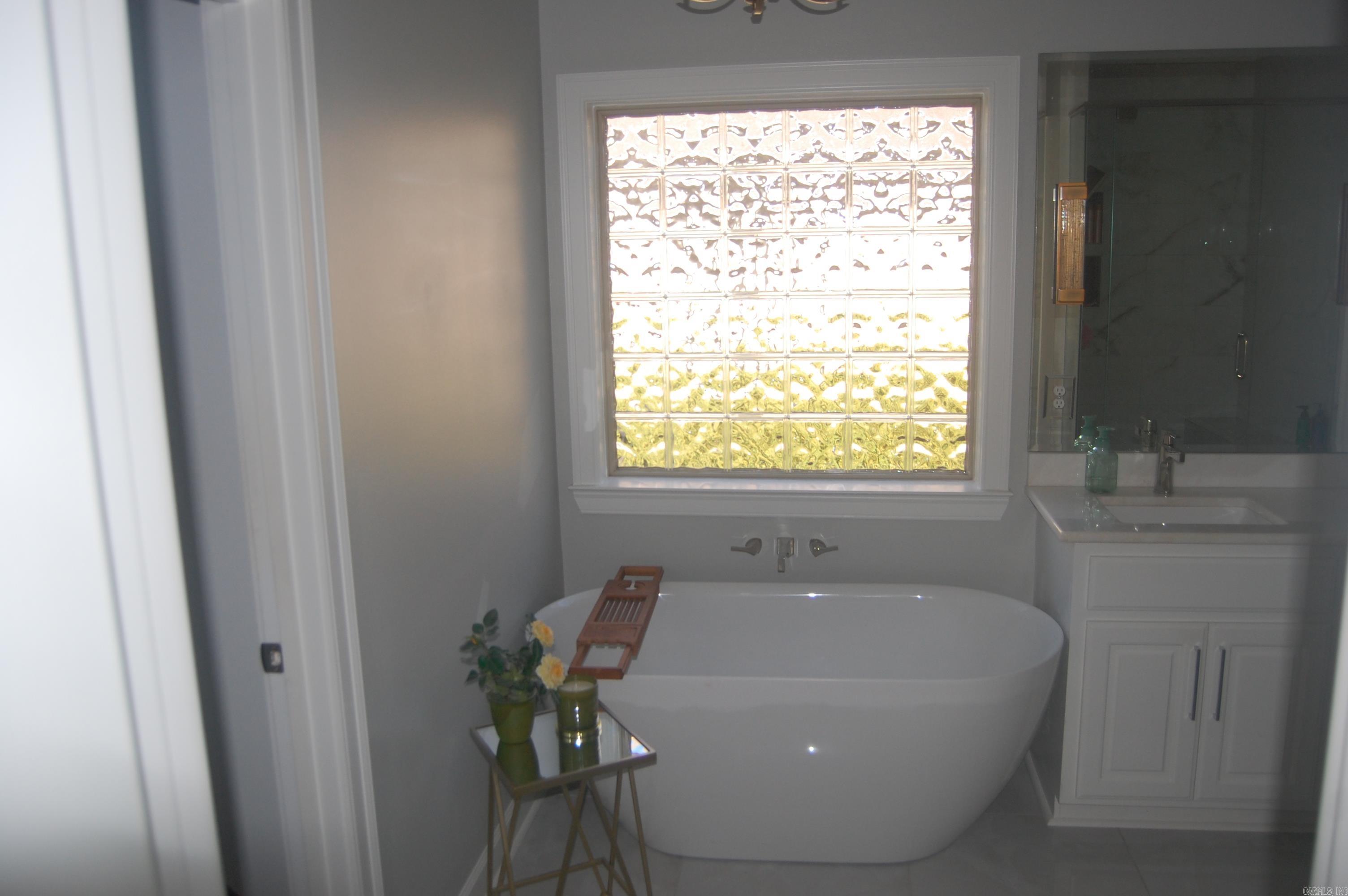 COUNTRY CLUB OF ARK THE - Residential