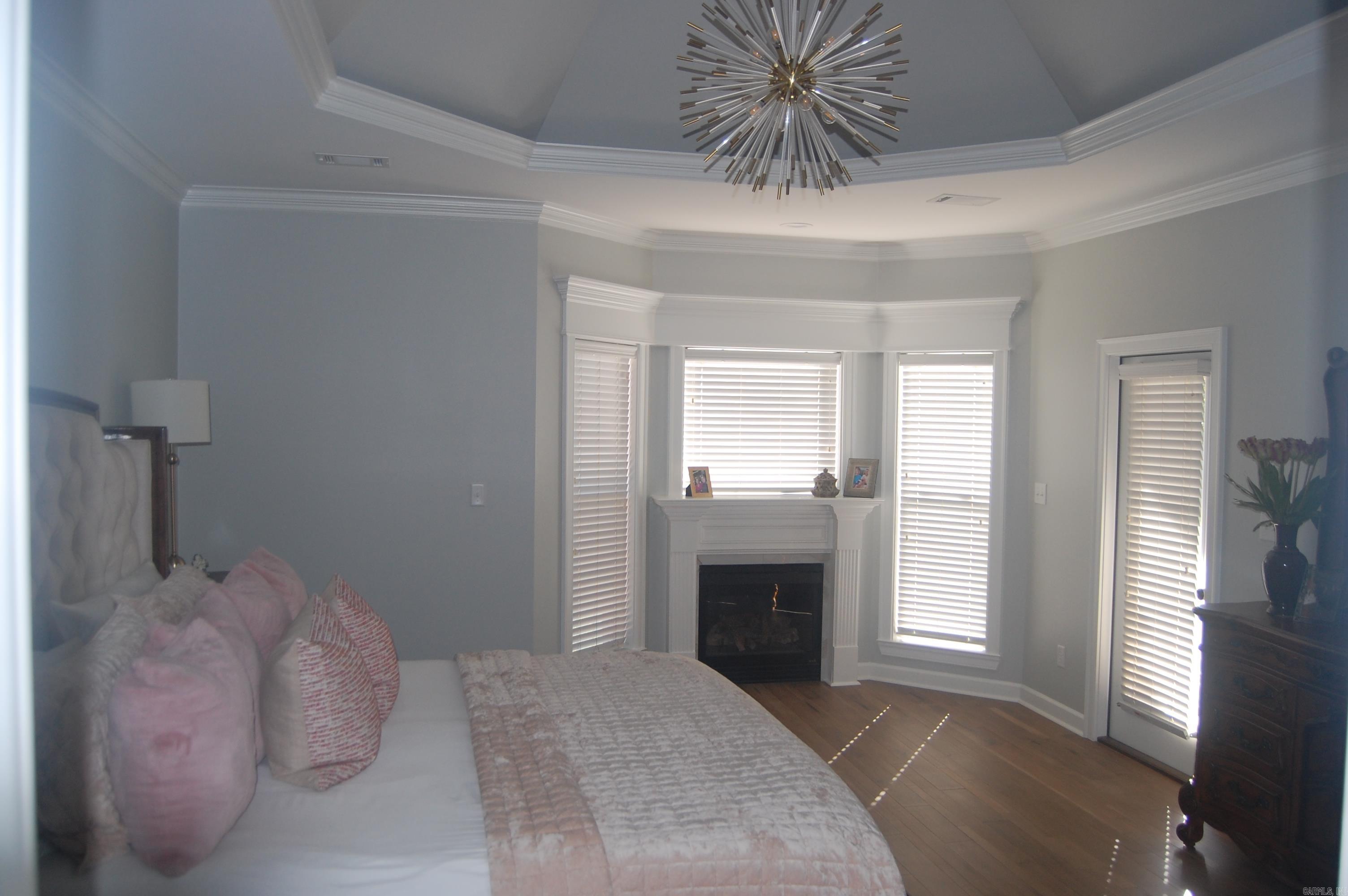 COUNTRY CLUB OF ARK THE - Residential