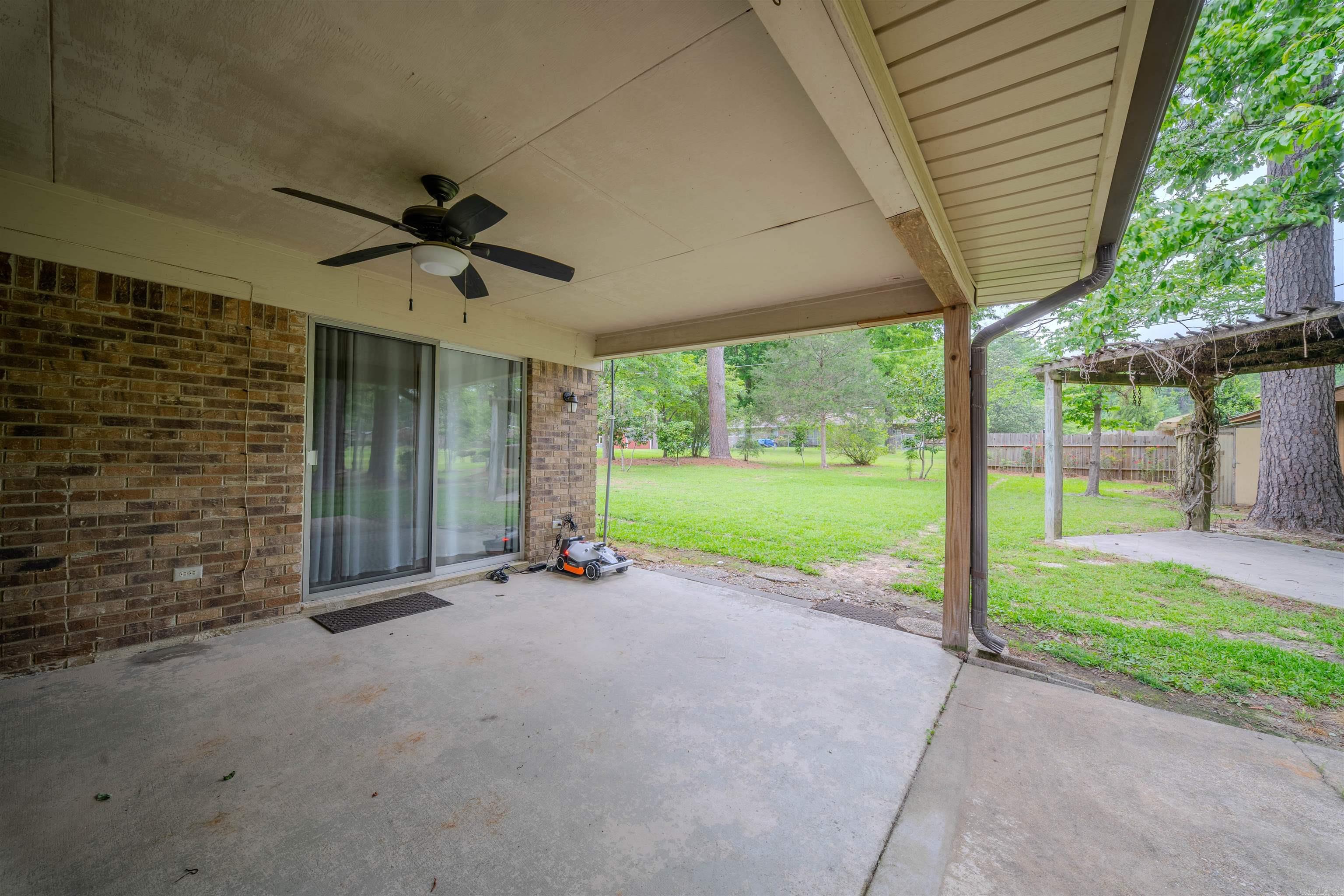 MIKE BERG LAKE - Residential