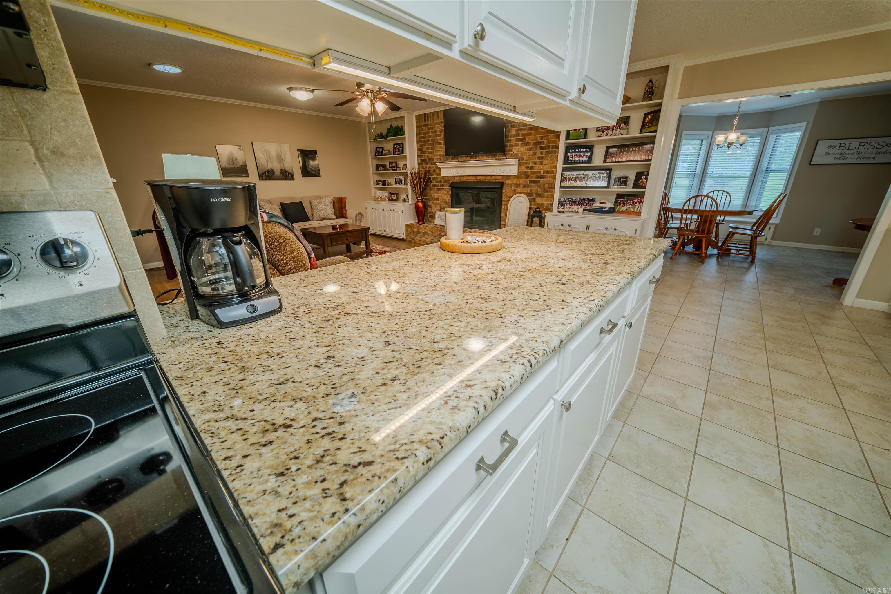 MIKE BERG LAKE - Residential