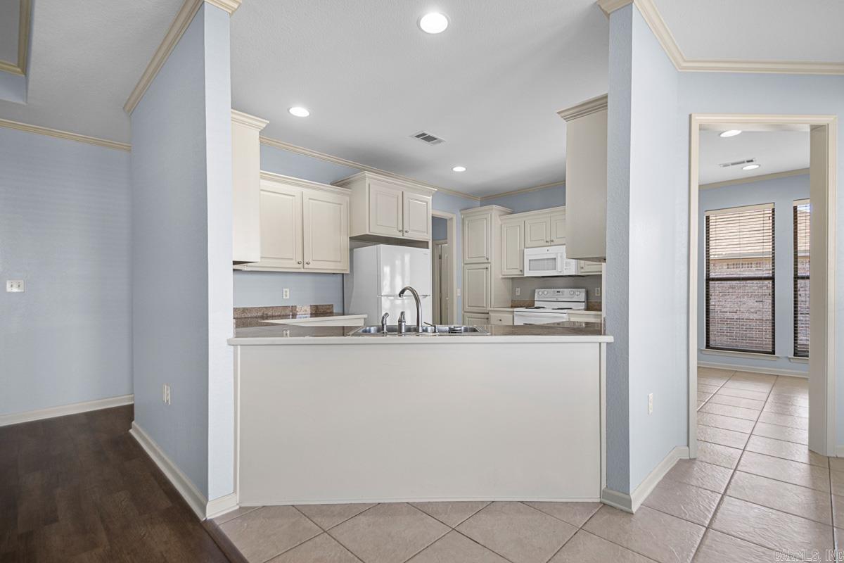 BASE MEADOWS ADDN - Residential