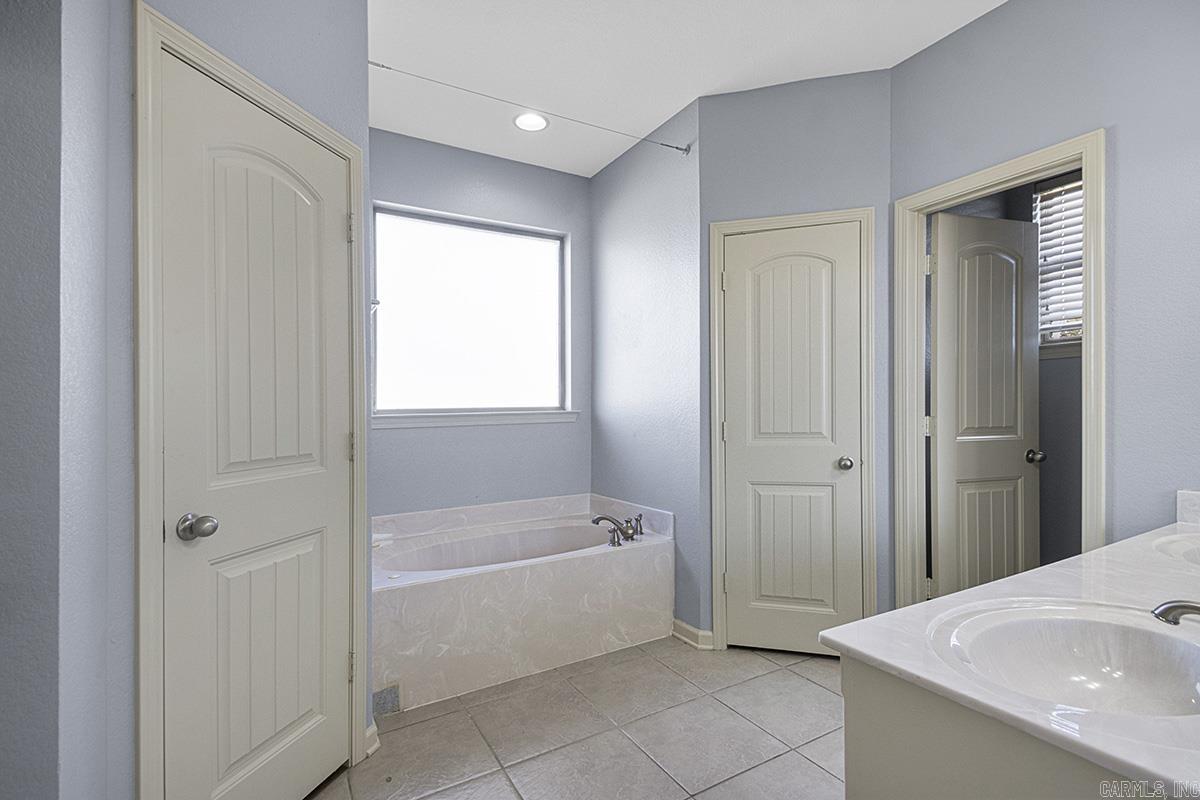 BASE MEADOWS ADDN - Residential