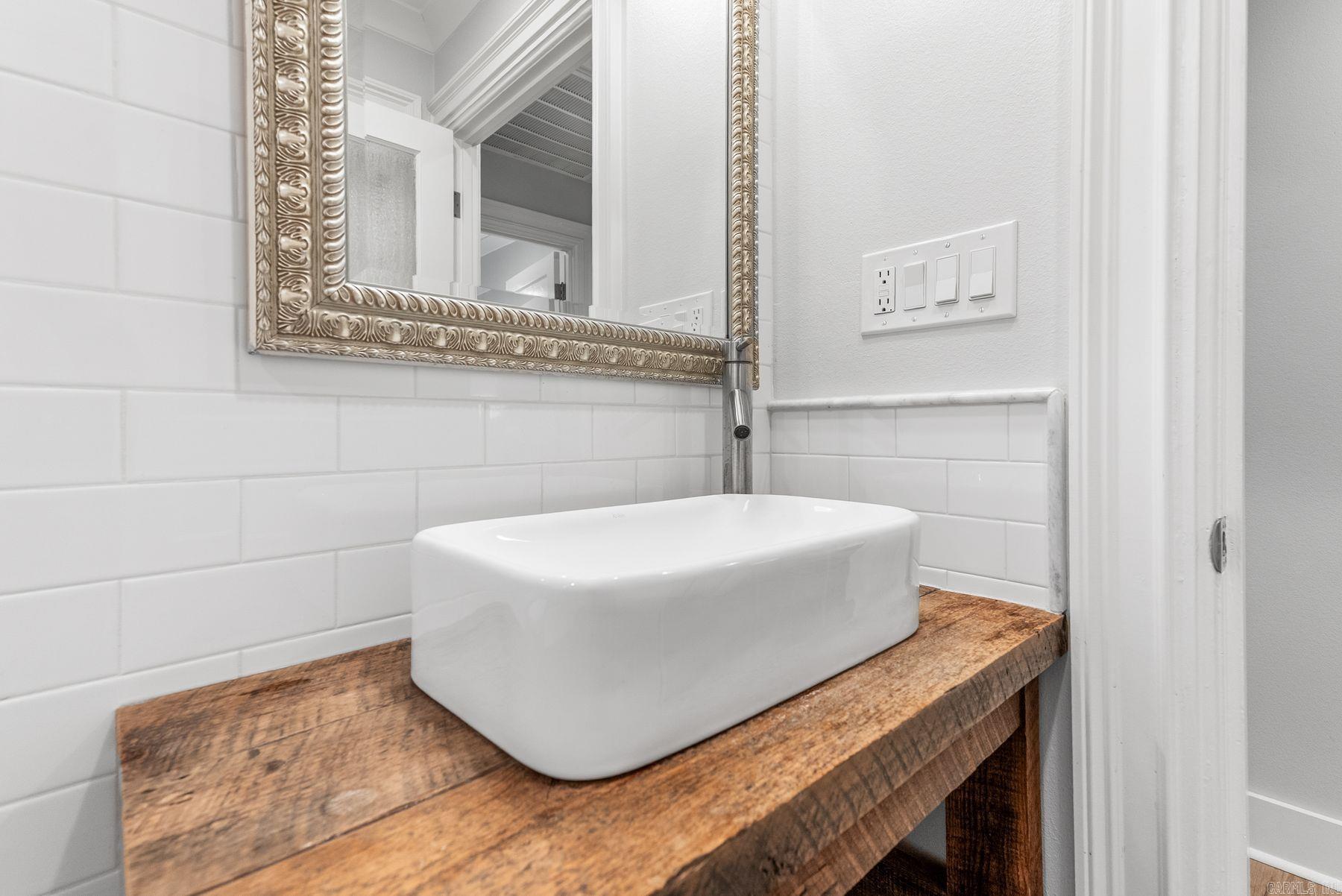 KINGWOOD PLACE - Residential
