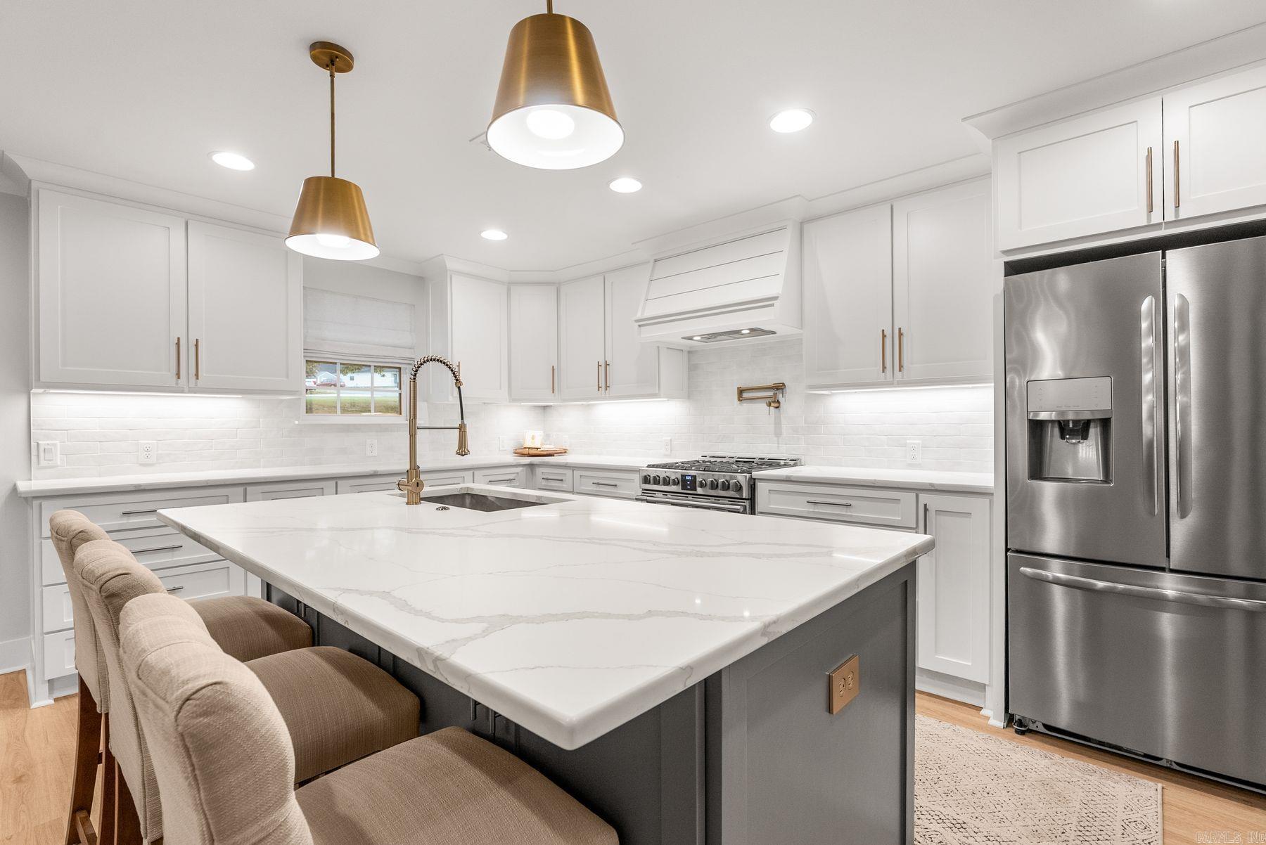 KINGWOOD PLACE - Residential