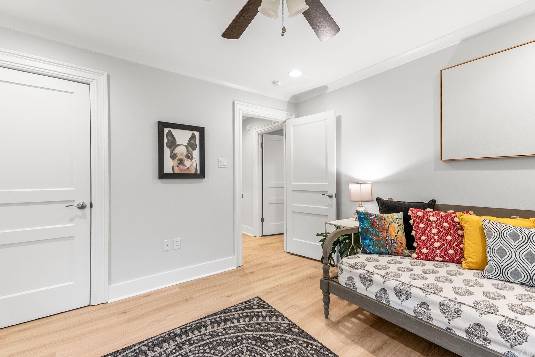 KINGWOOD PLACE - Residential