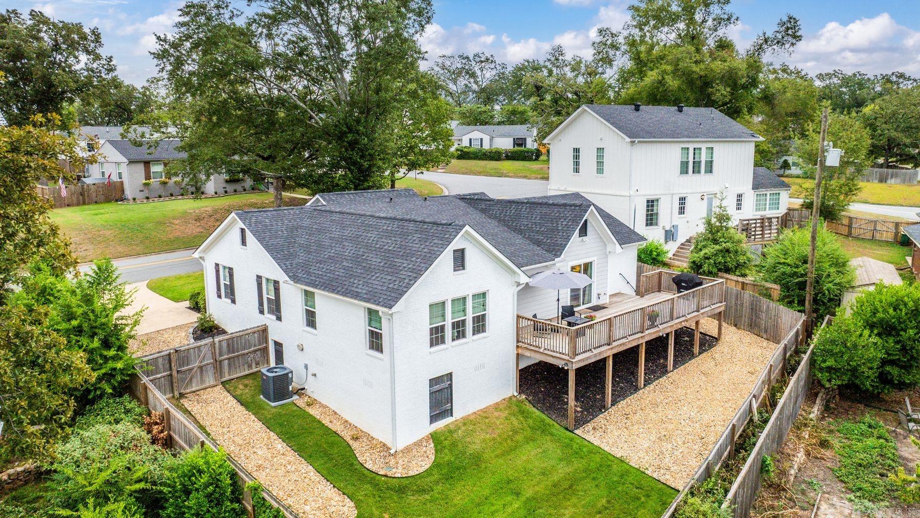KINGWOOD PLACE - Residential