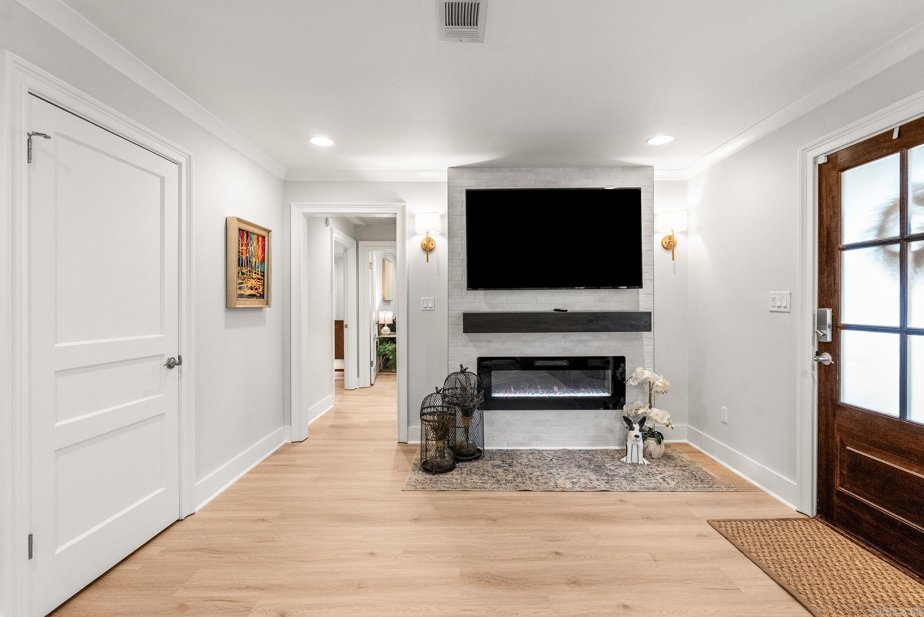 KINGWOOD PLACE - Residential