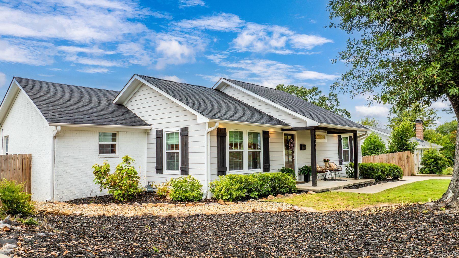 KINGWOOD PLACE - Residential
