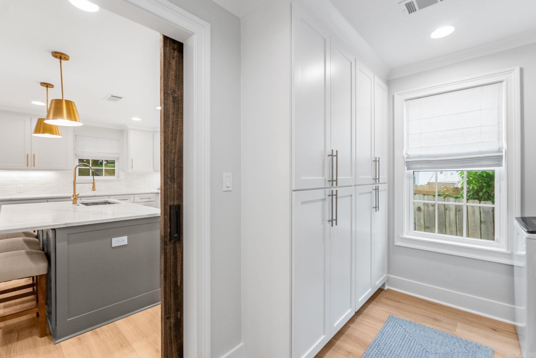KINGWOOD PLACE - Residential