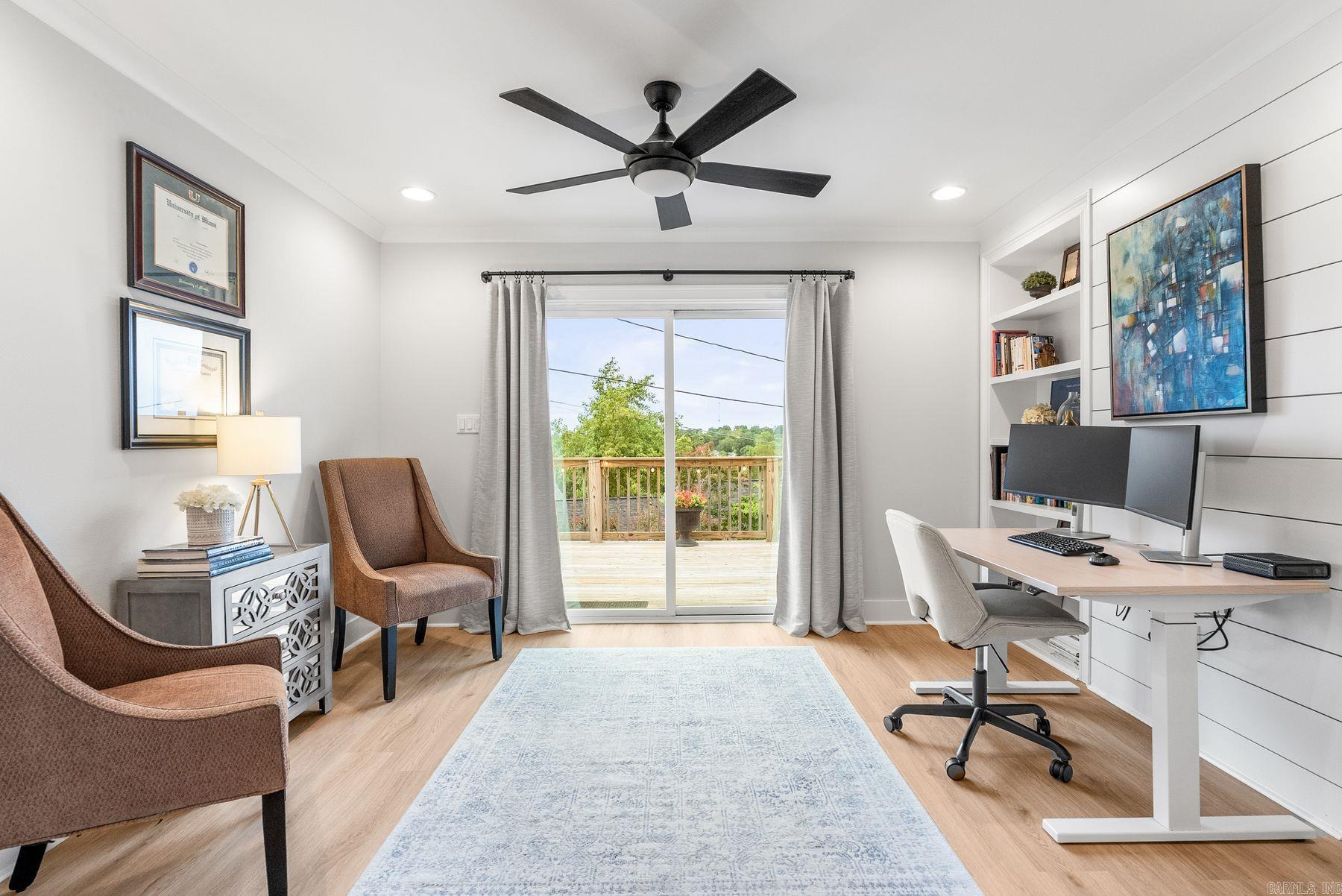 KINGWOOD PLACE - Residential
