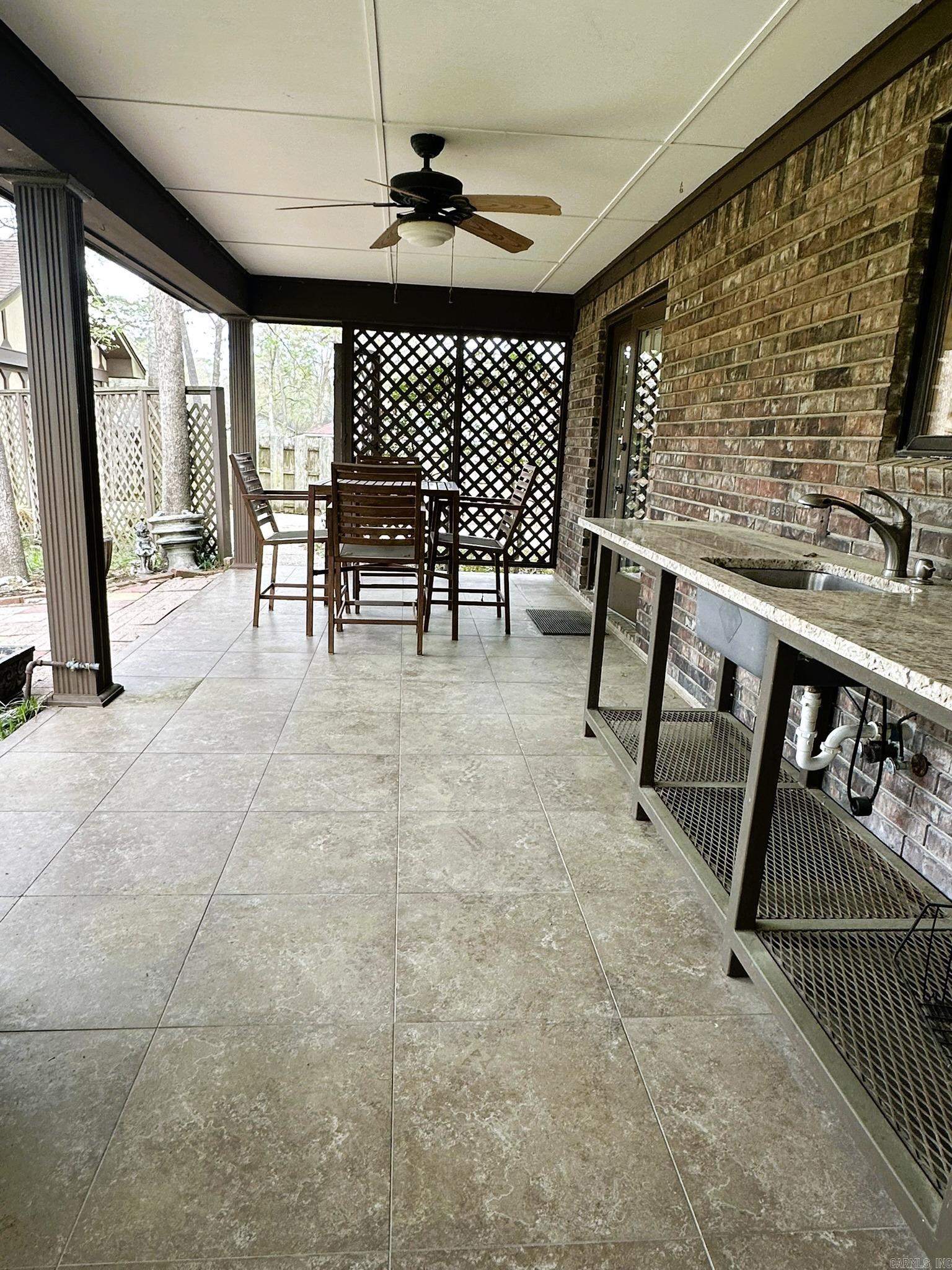 LAKEWOOD ESTATES - Residential