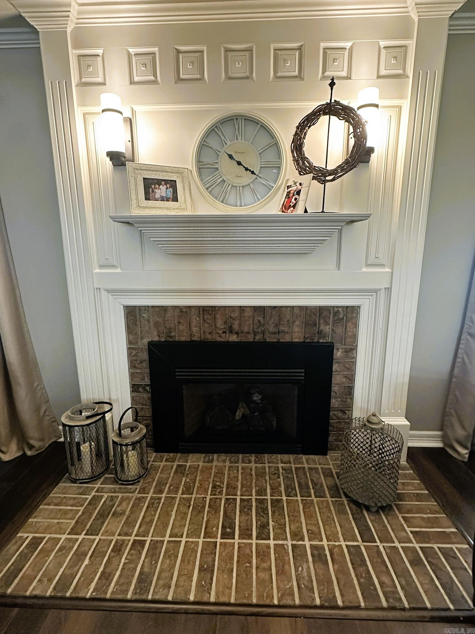 LAKEWOOD ESTATES - Residential