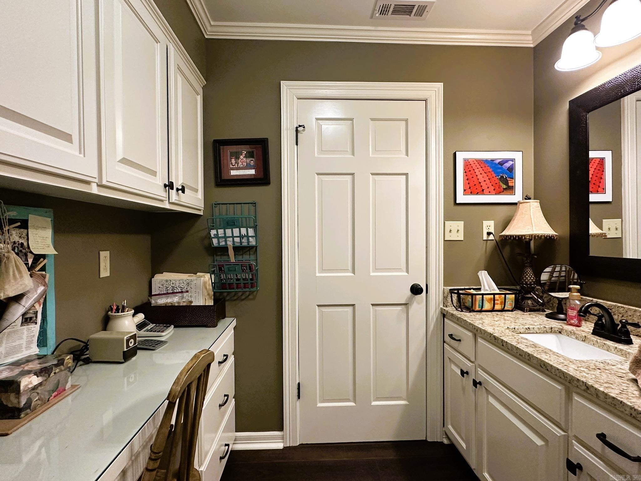 LAKEWOOD ESTATES - Residential